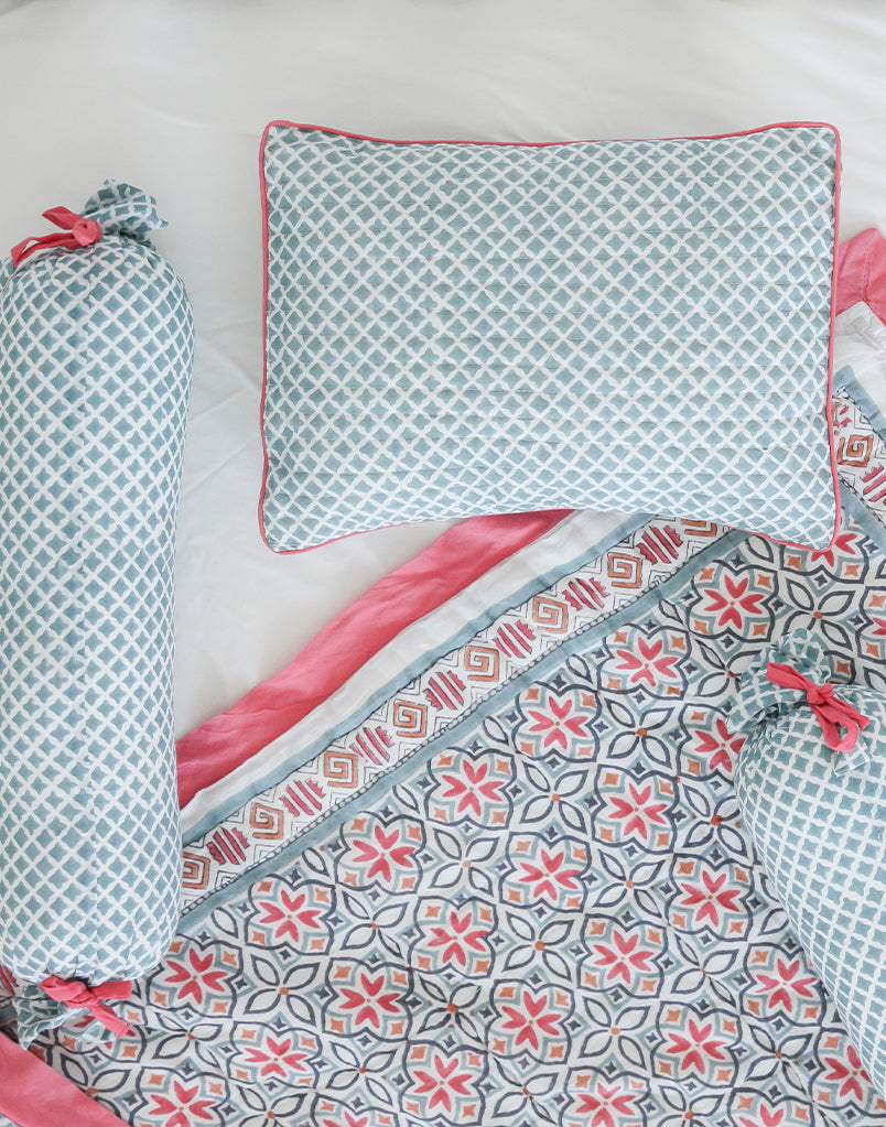 Seminyak Pink Cotton Quilt