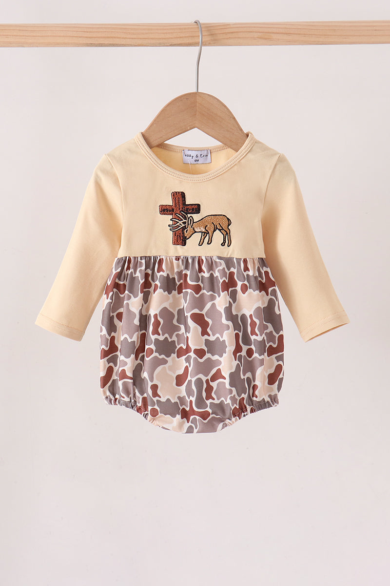 Khaki Camoufalge Cross Deer Embroidery Bubble