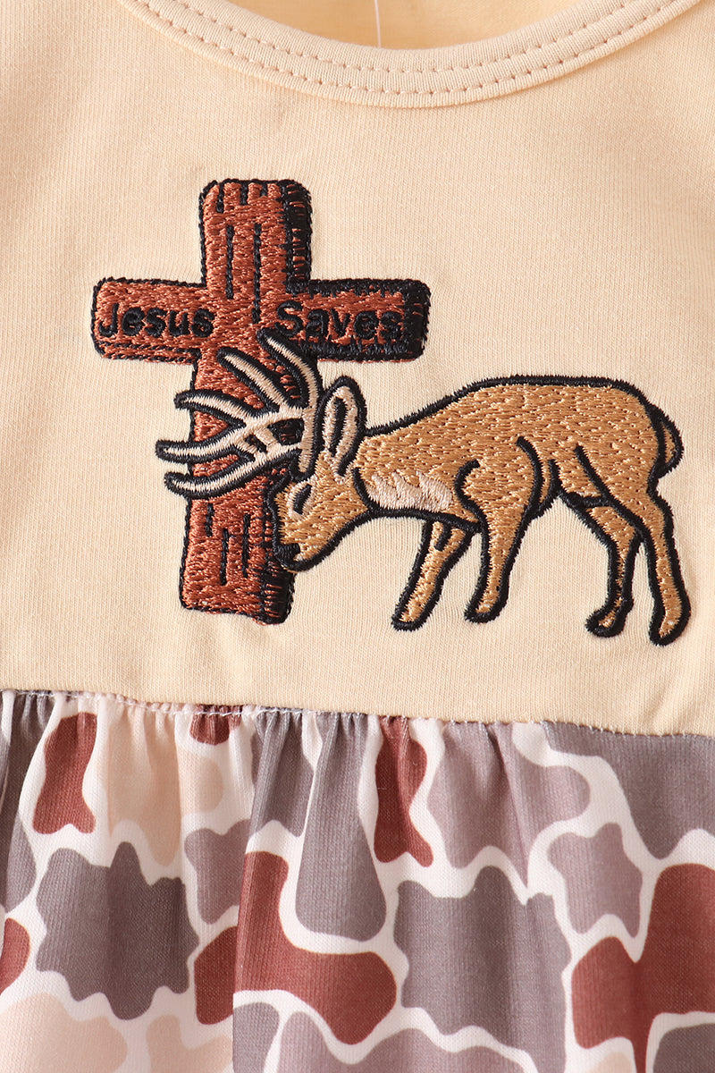 Khaki Camoufalge Cross Deer Embroidery Bubble
