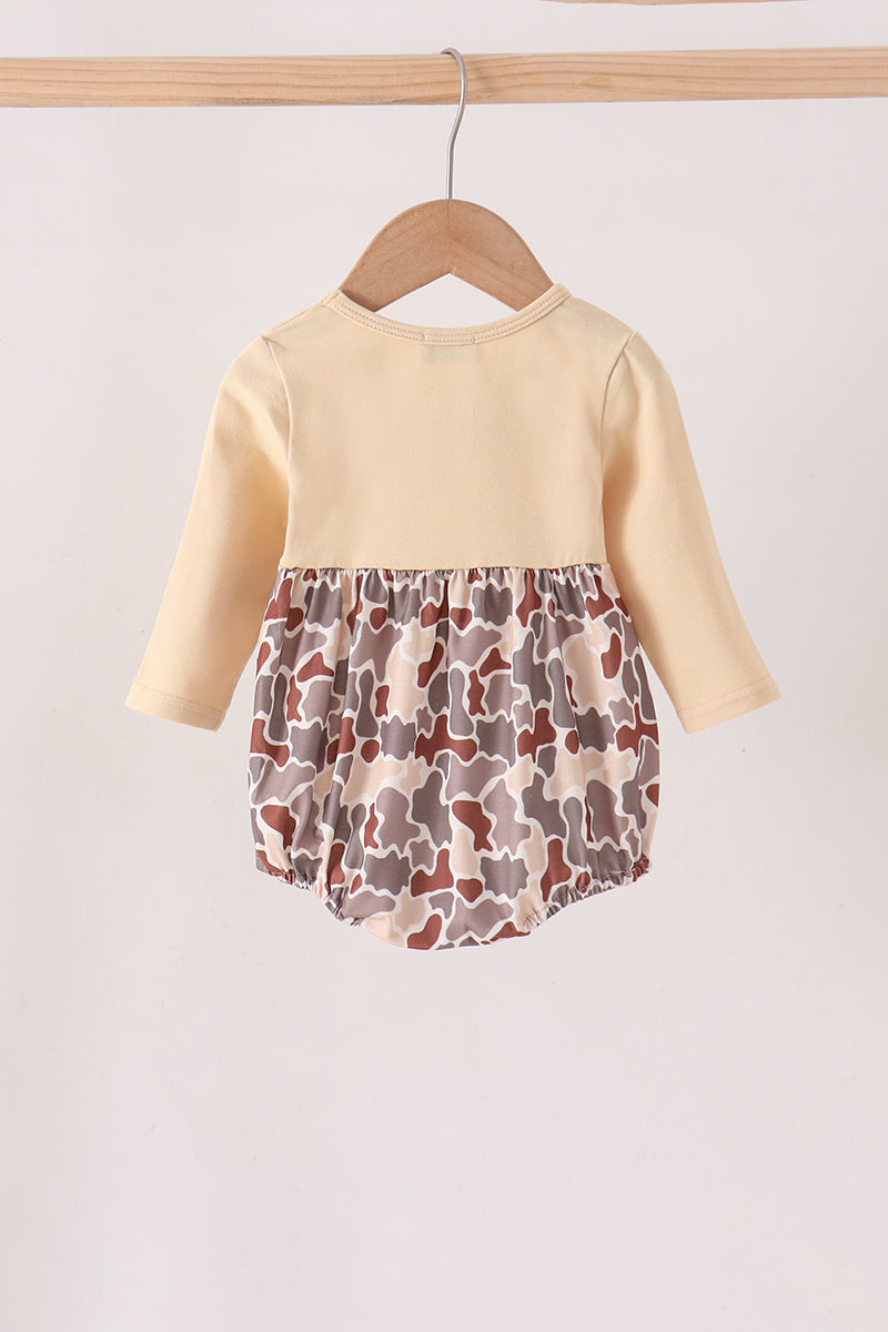 Khaki Camoufalge Cross Deer Embroidery Bubble