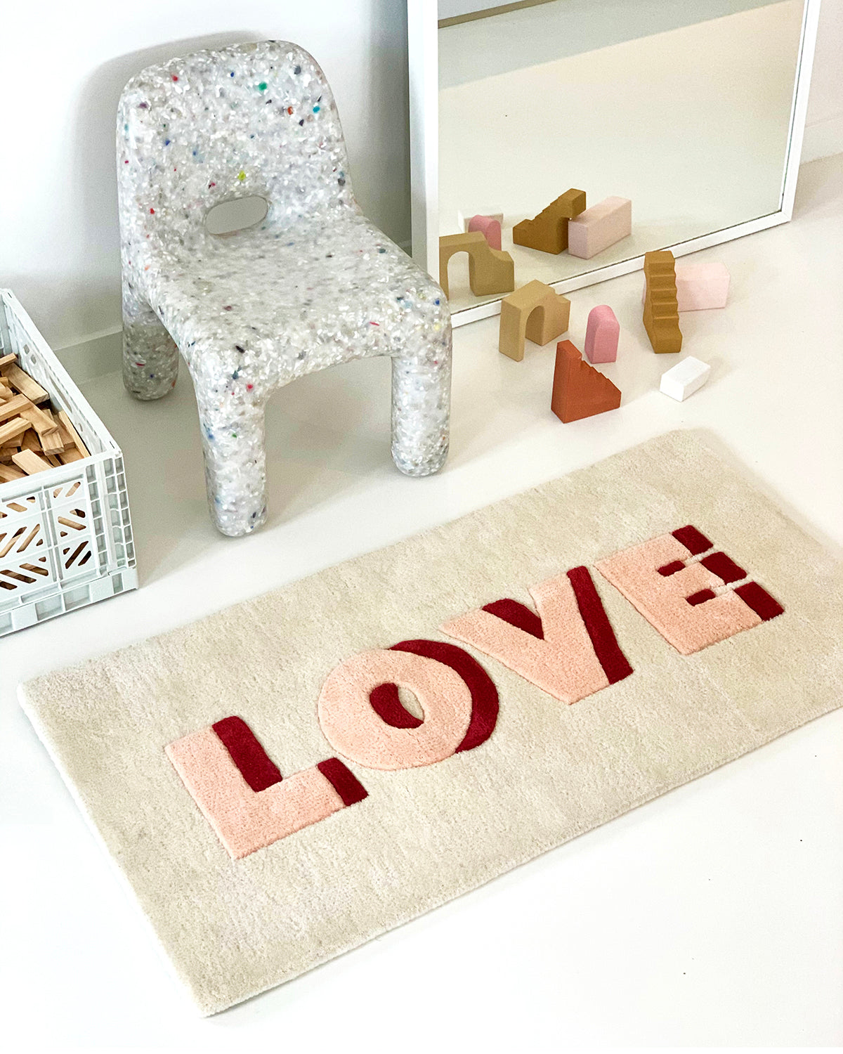 Rug Love Cream / Red Print 3.3 X 1.6 Ft