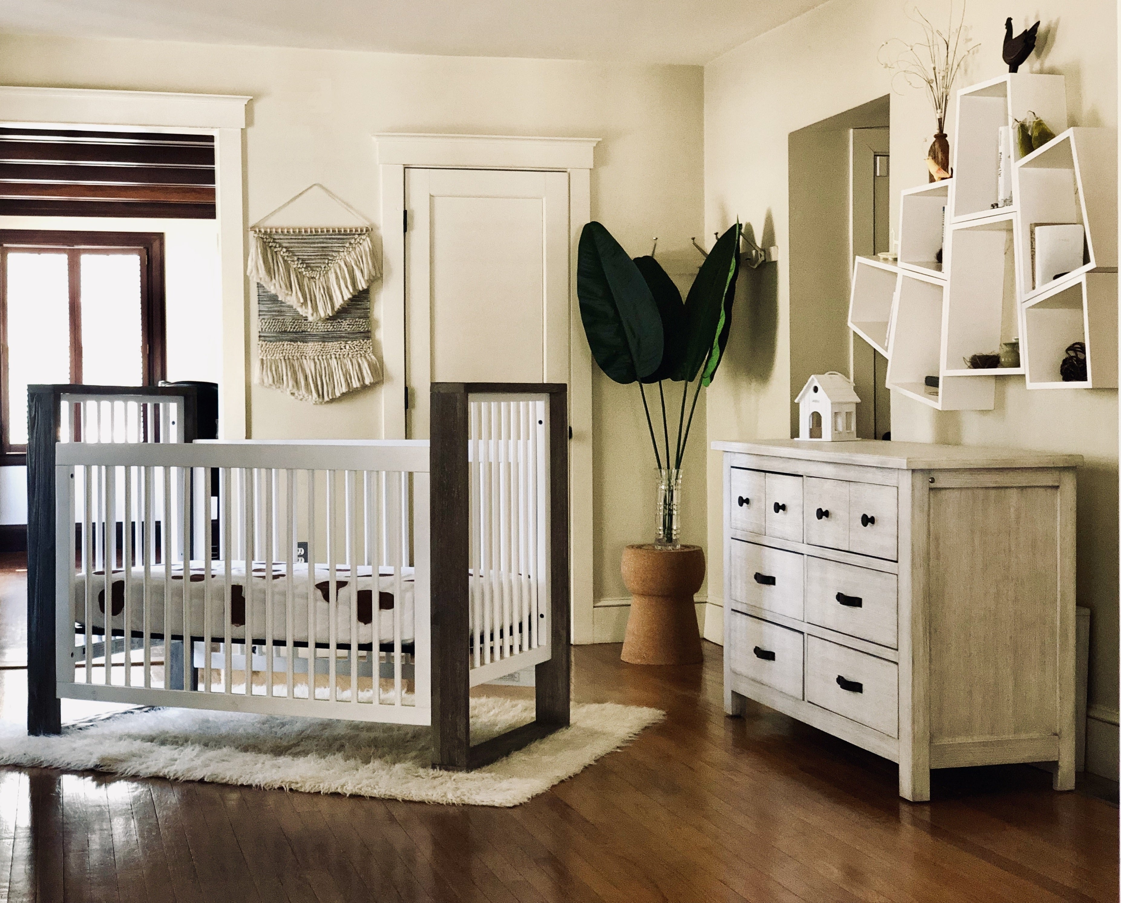 True Traditional Crib