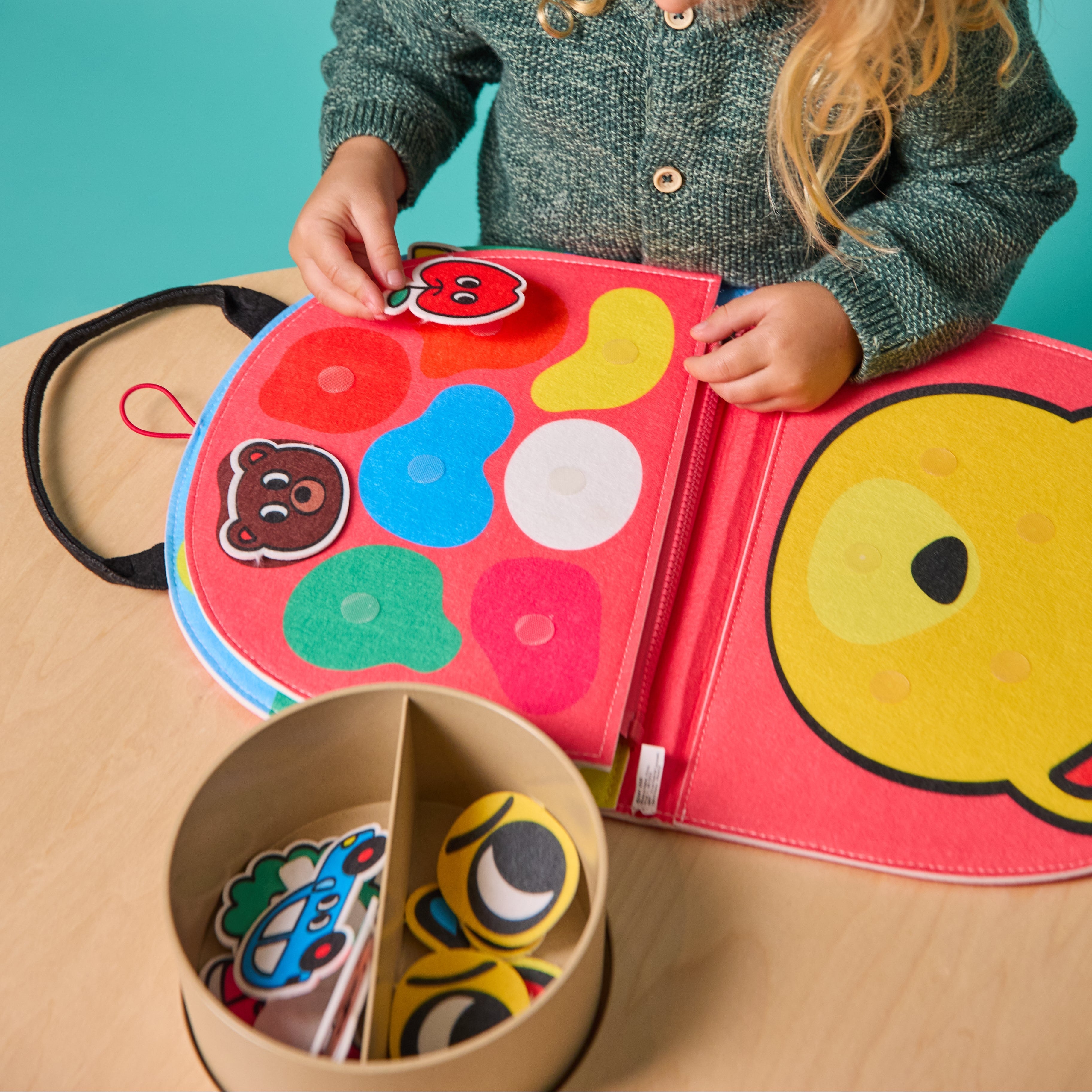 Montessori Playkit - Shapes And Colors