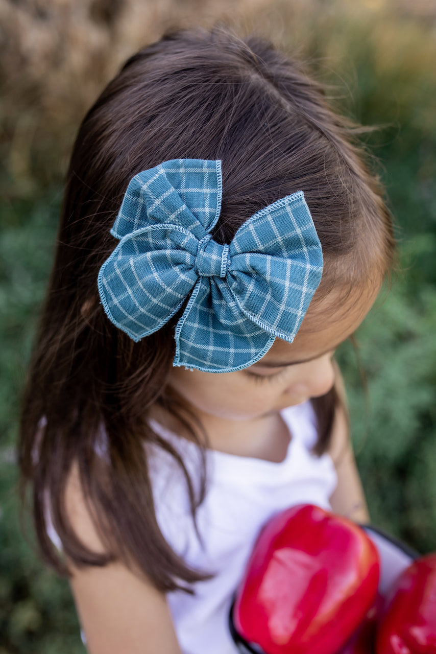 Harbor Grid | Petite Party Bow