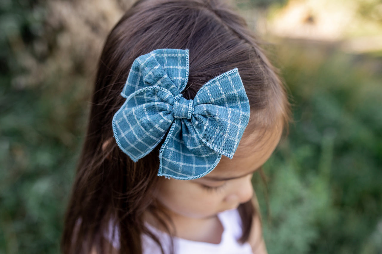 Harbor Grid | Petite Party Bow