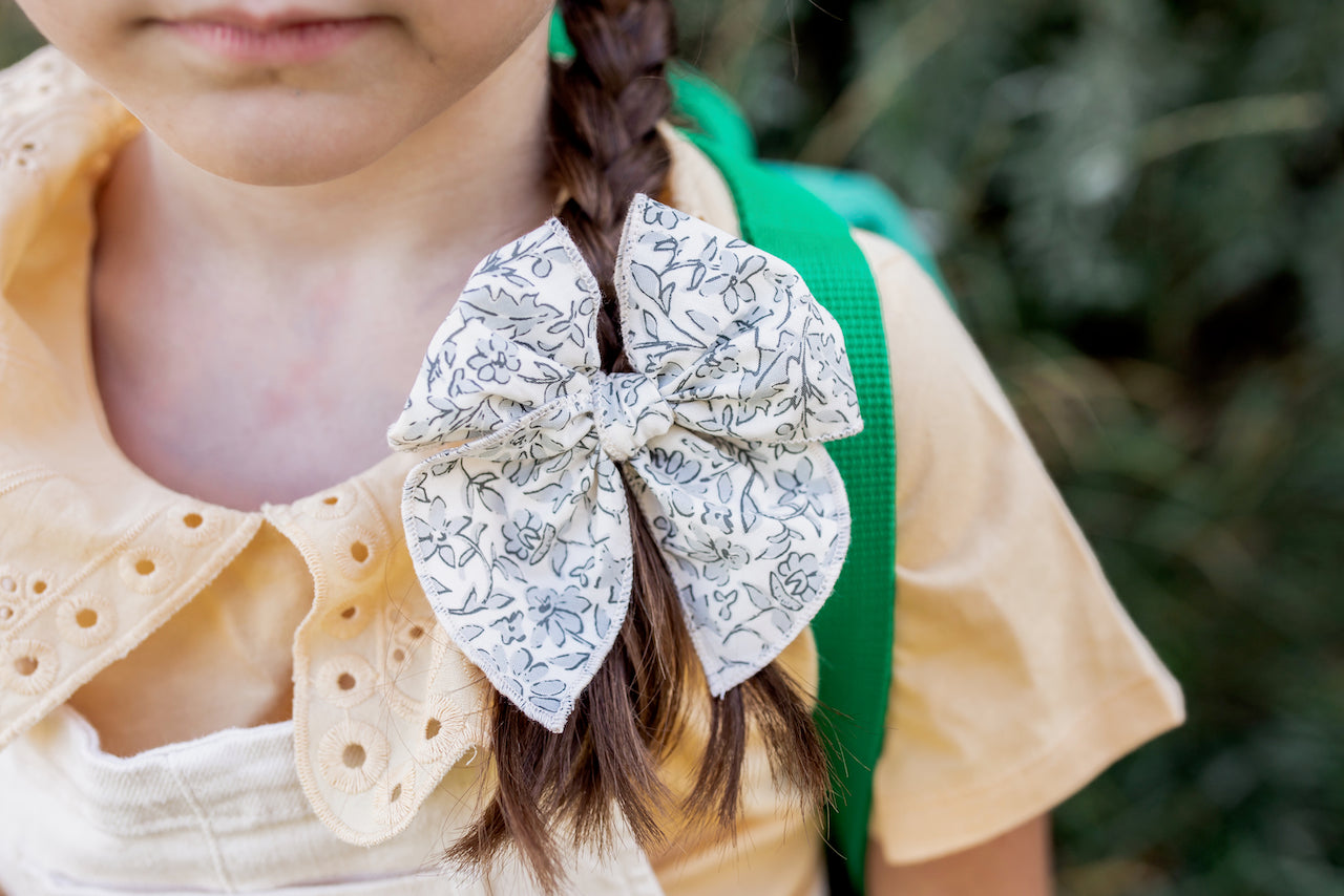 Harriet | Petite Party Bow