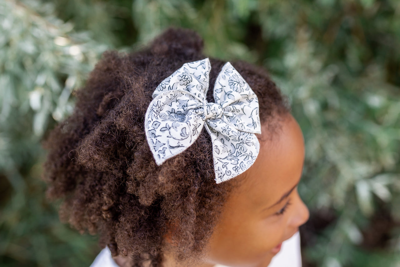 Harriet | Petite Party Bow