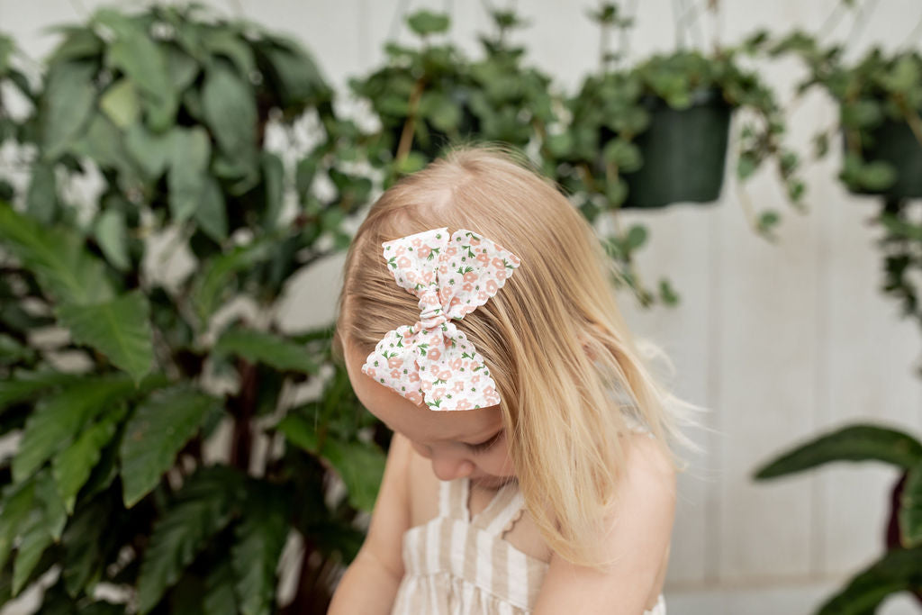 Posy Scallop | Ribbon Bow