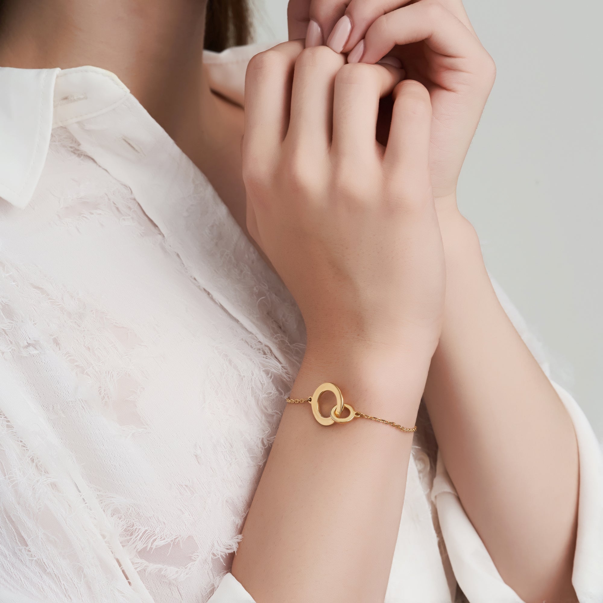 Mysha Personalized Mum And Daughter Eternal Bracelet