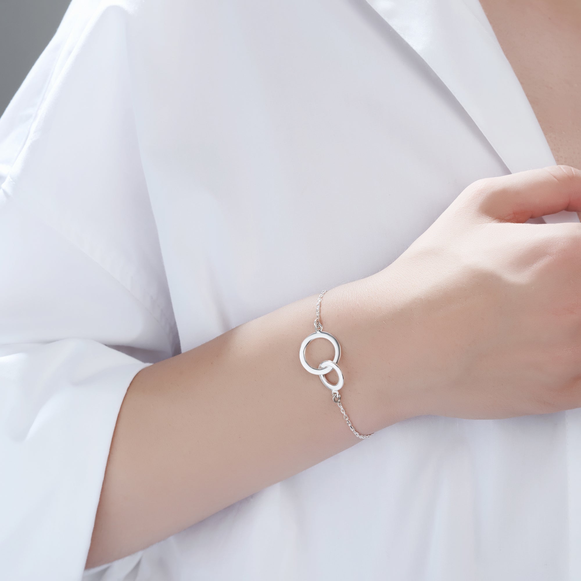 Mysha Personalized Mum And Daughter Eternal Bracelet