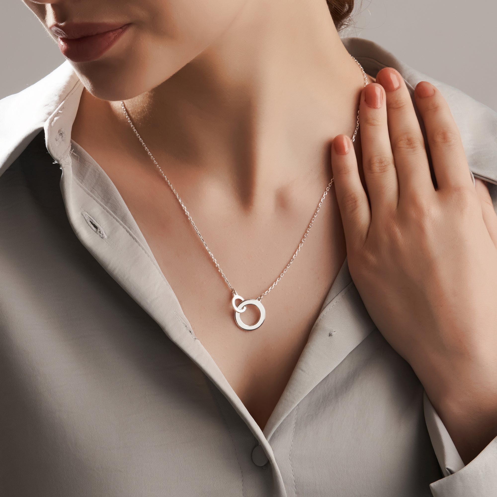 Mysha Personalized Mum And Daughter Eternal Pendant & Bracelet Set