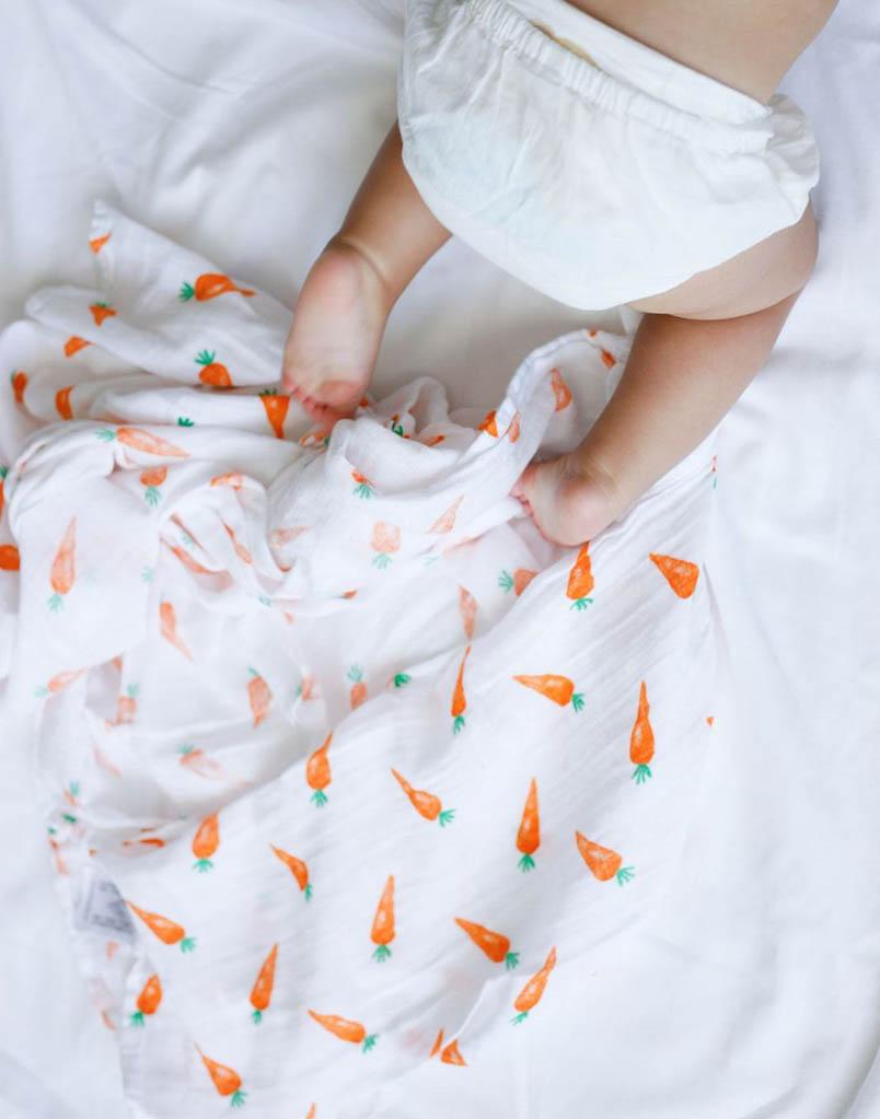 ORGANIC SWADDLE SET - FIRST FOODS (Avocado + Carrot)