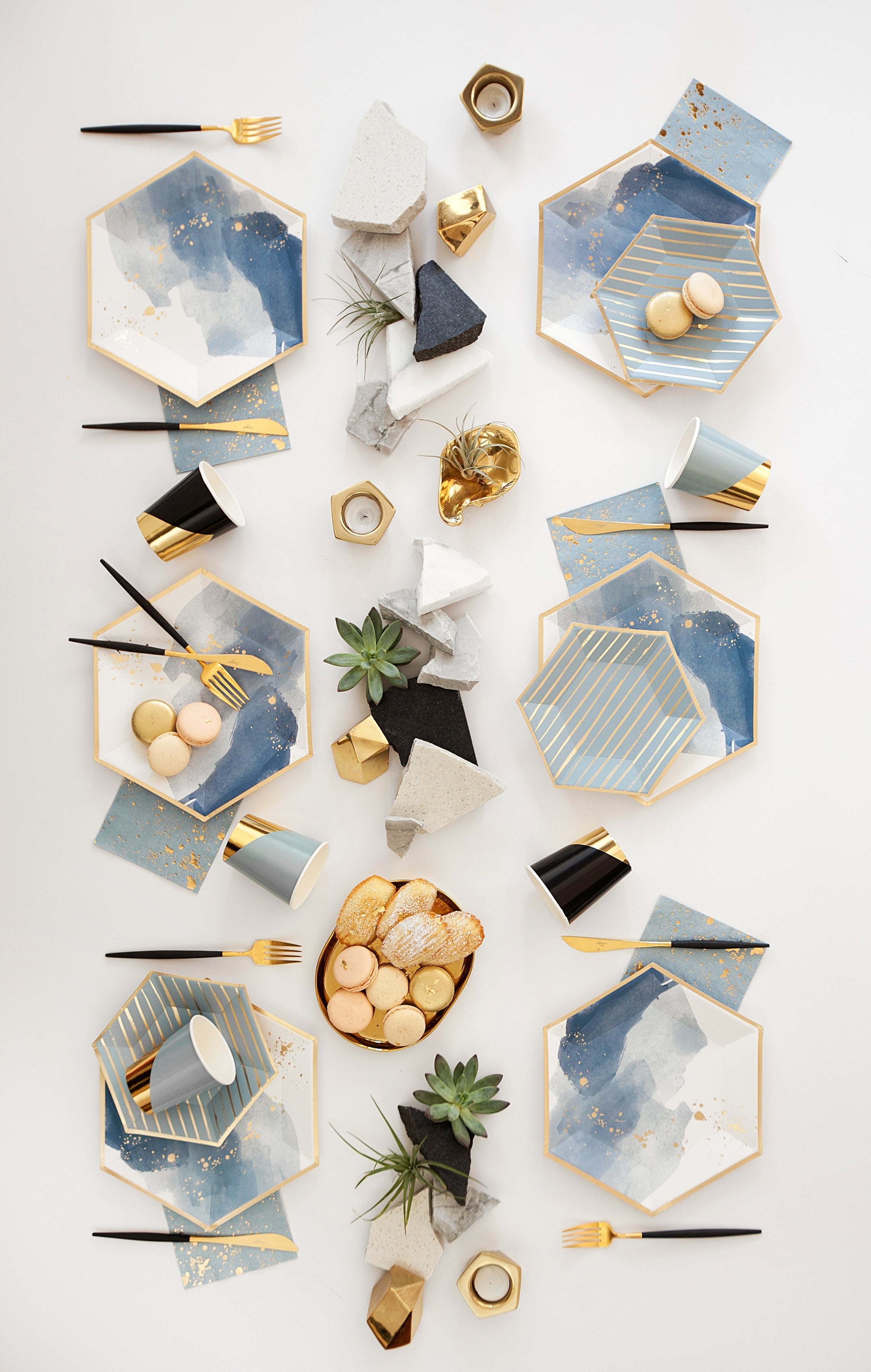 Malibu - Coastal Blue Large Party Plates