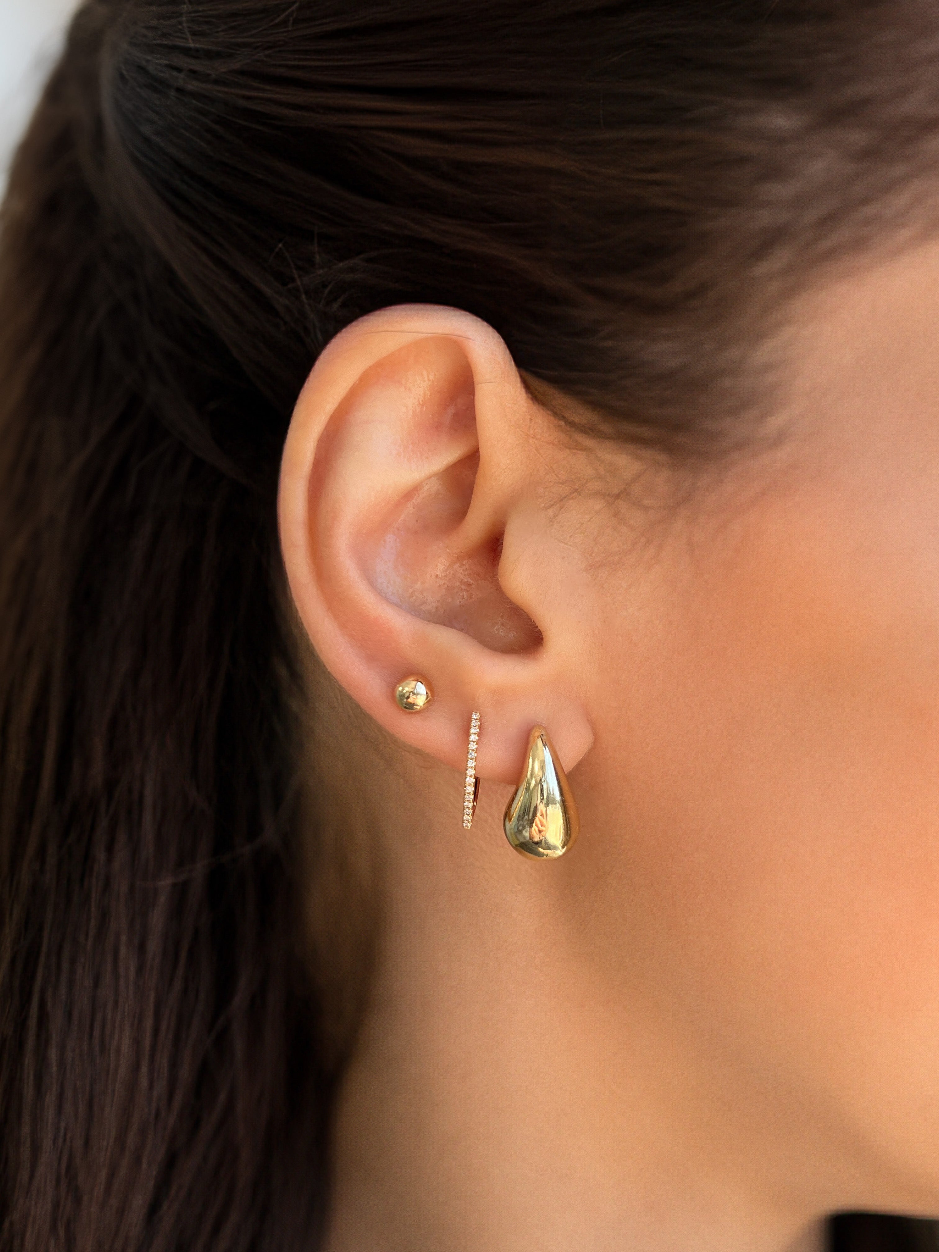 14k Gold Medium Teardrop Stud Earrings