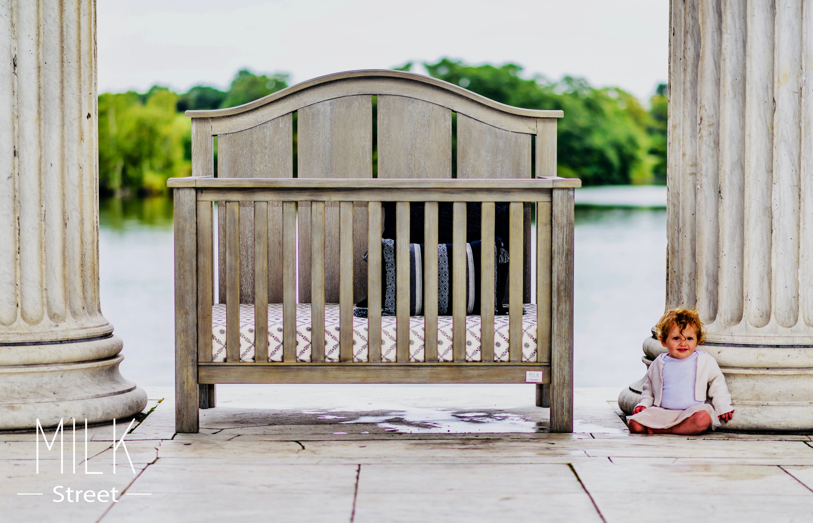Relic Arch 4-in-1 Convertible Crib