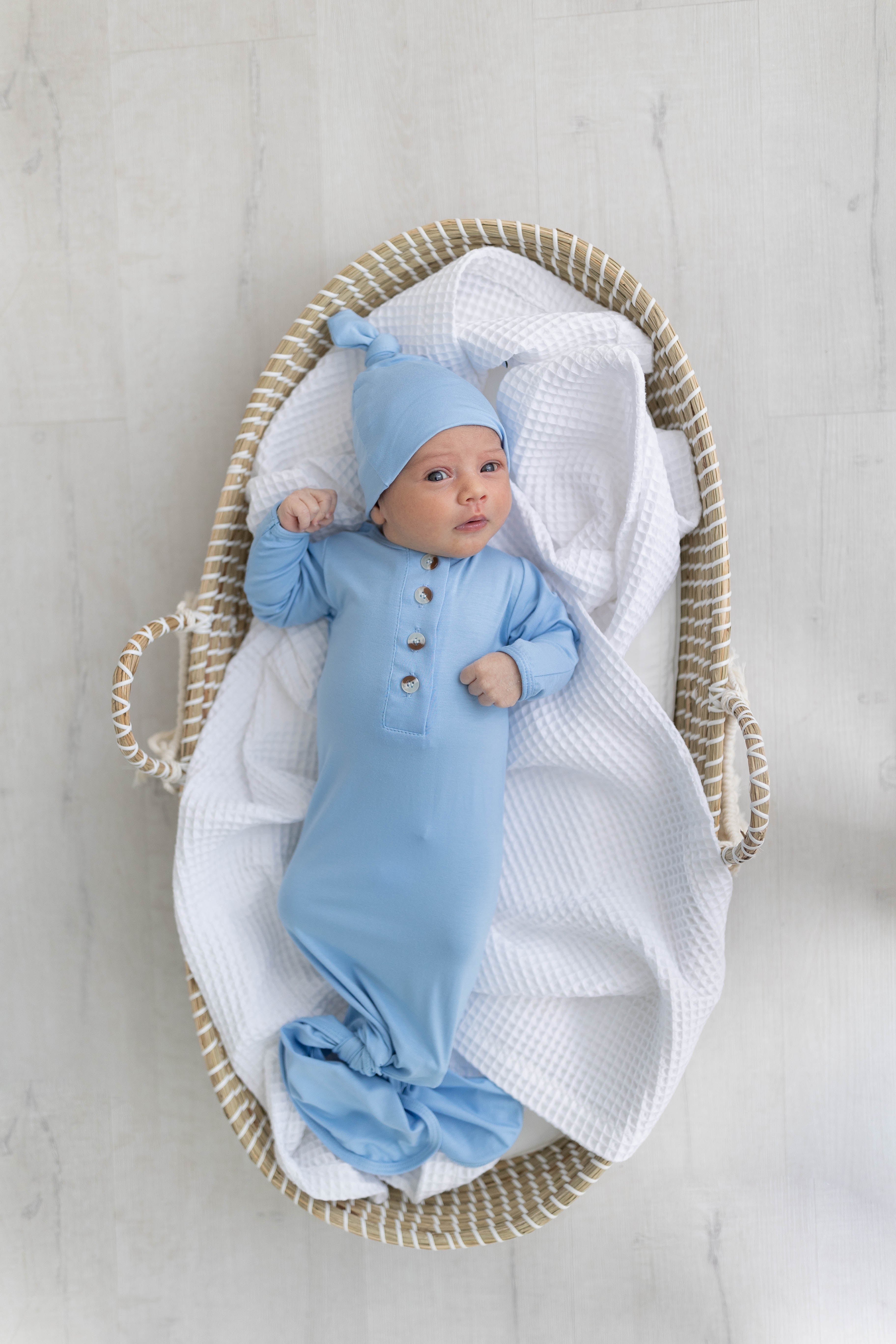 Knotted Baby Gown & Hat Set - Baby Blue (newborn-3 Months)