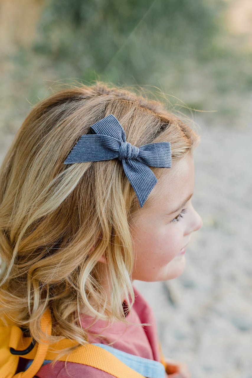 Lead | Corduroy Ribbon Bow