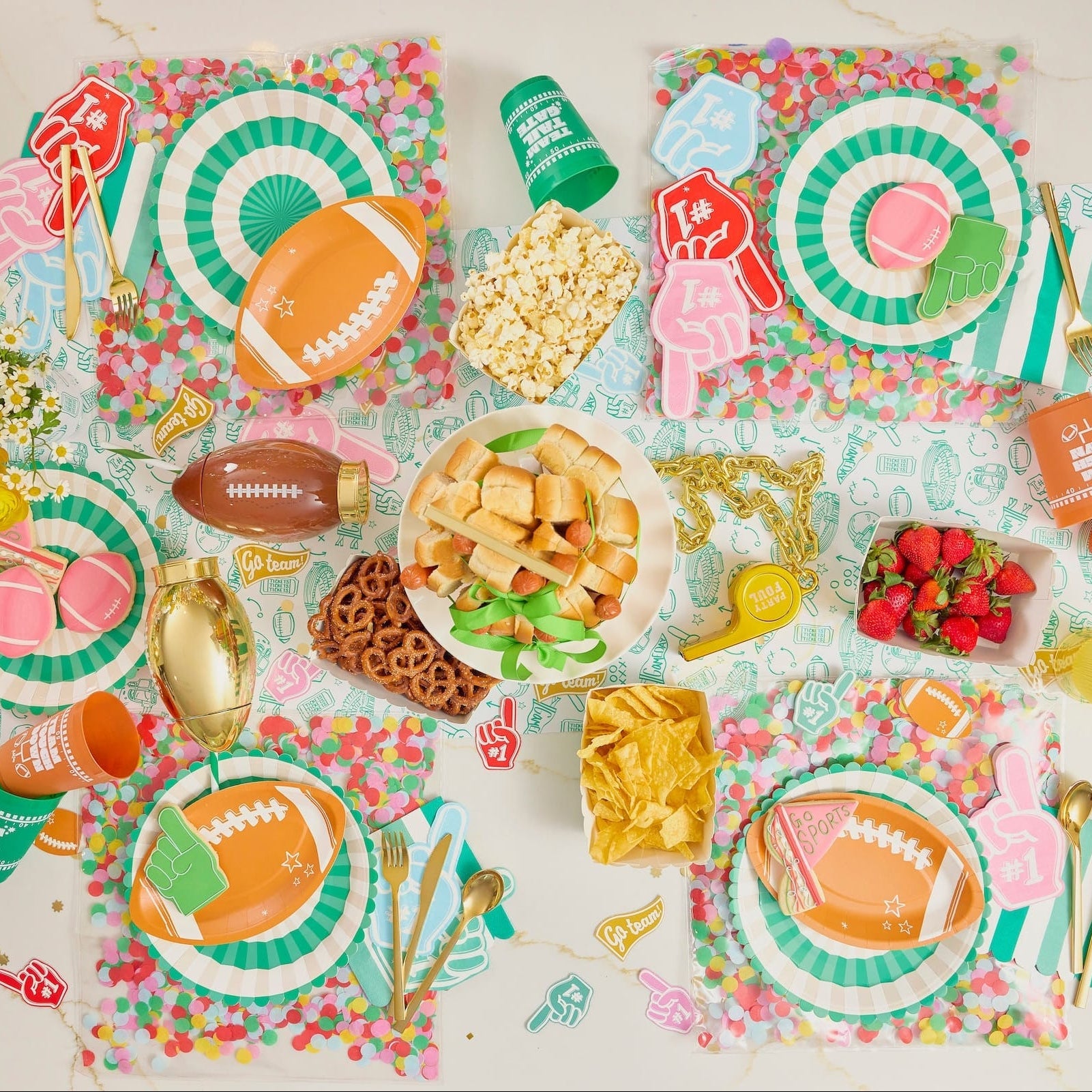 Football Dessert Plates (10 Ct)