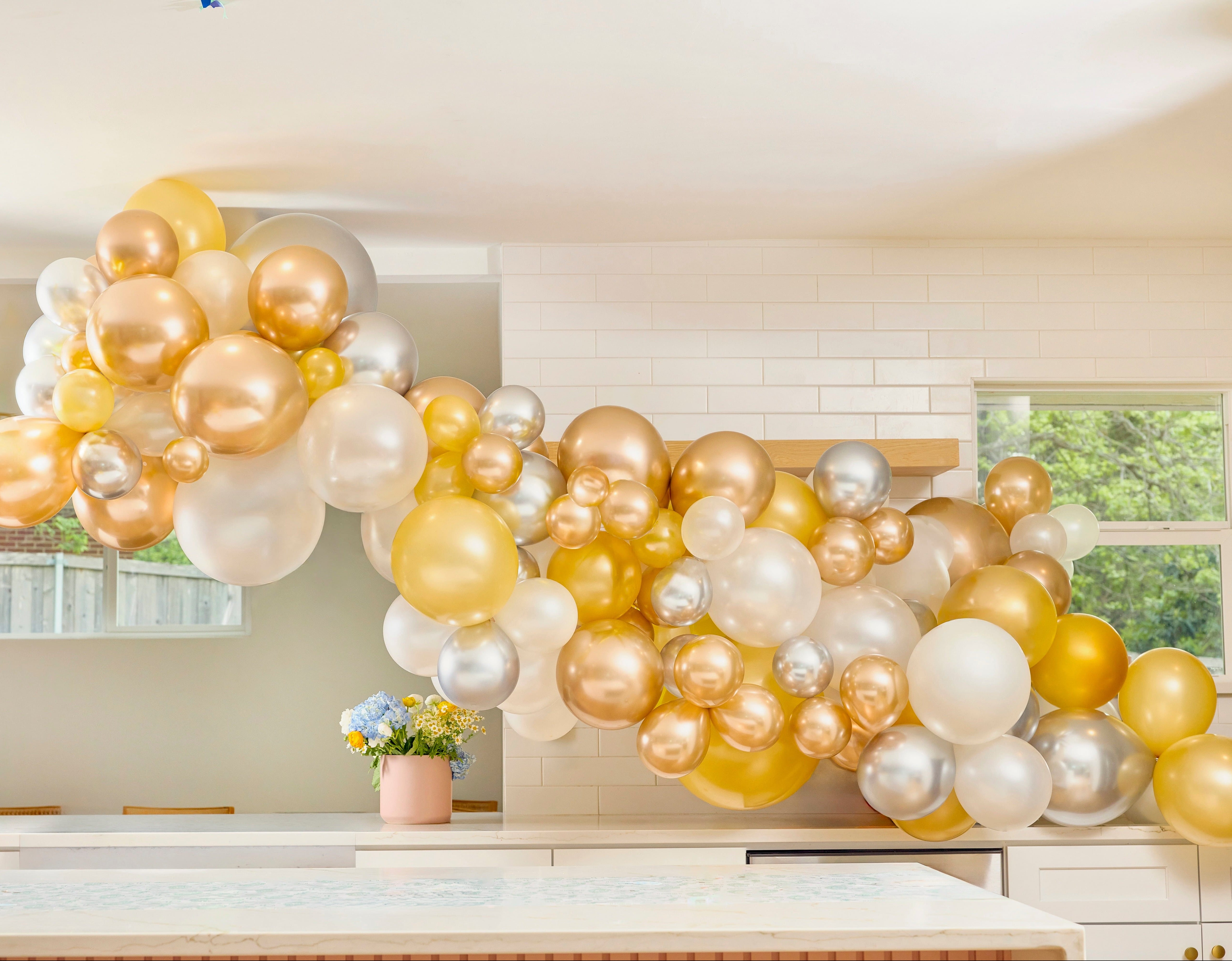 Metallic Balloon Garland Kit (150 Ct)