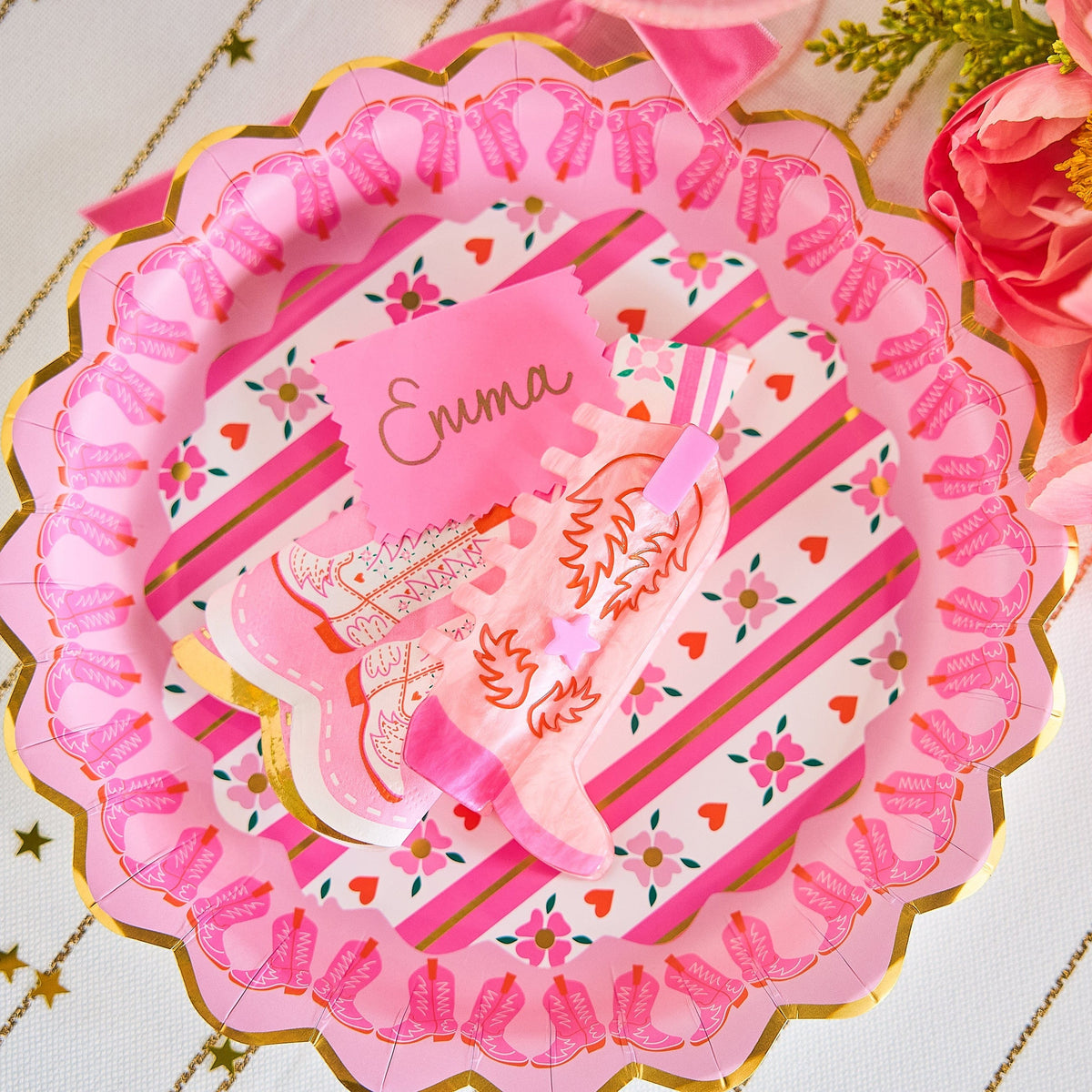 Boot Scoot Blooms Dinner Plates (10 Count)