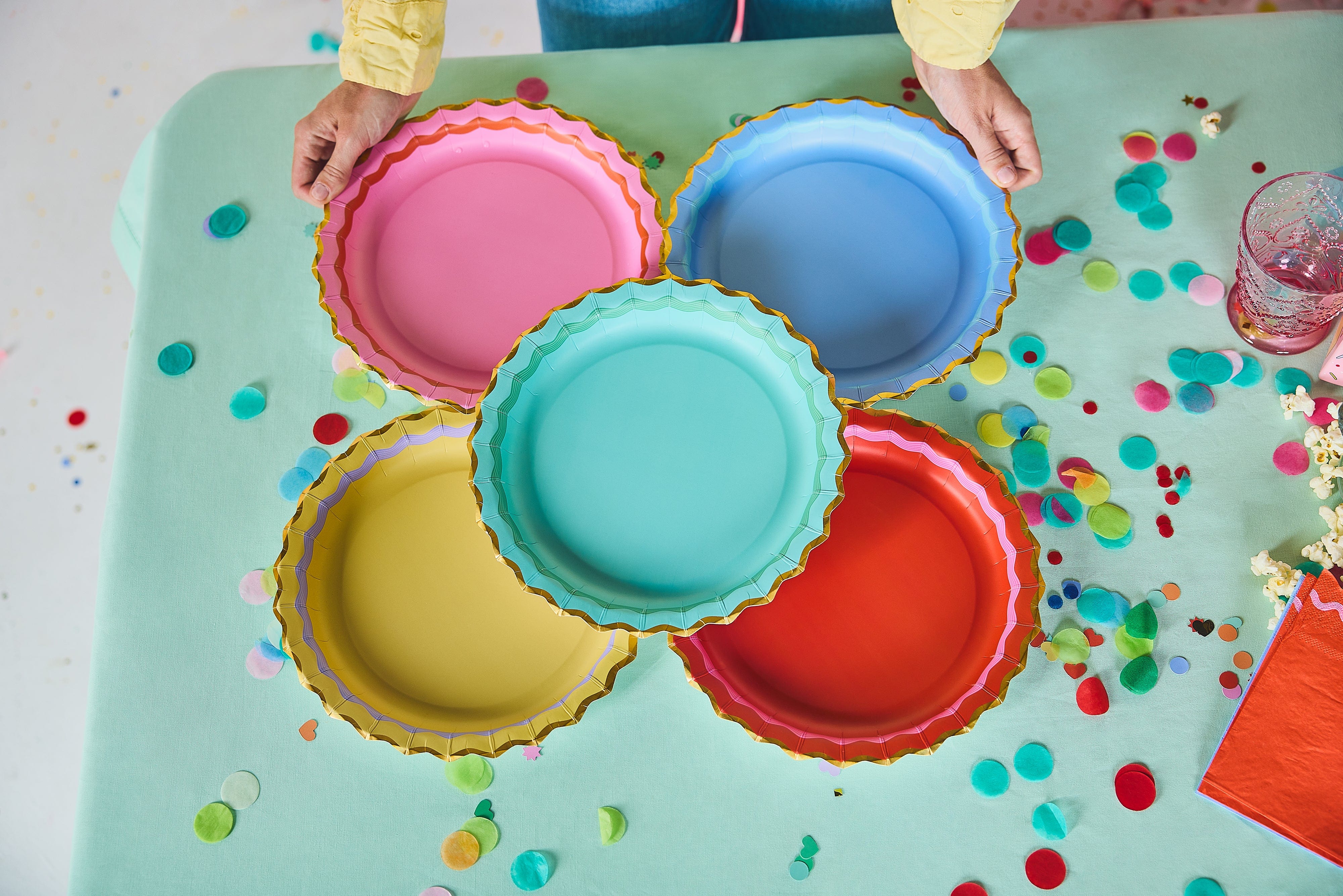 Rainbow Ric Rac Assorted Dinner Plates (10 Count)
