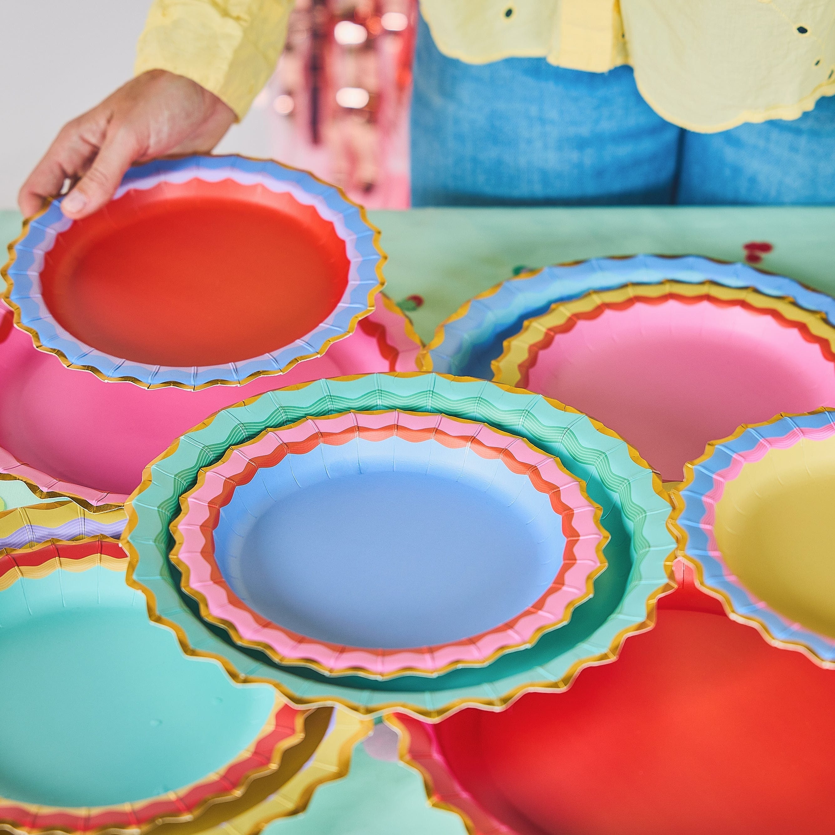 Rainbow Ric Rac Assorted Dinner Plates (10 Count)