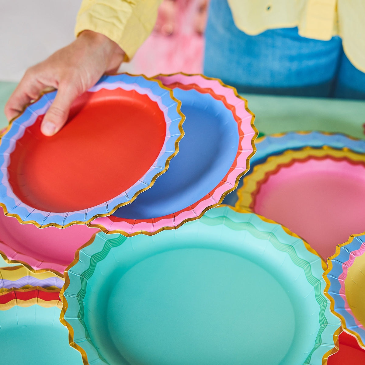 Rainbow Ric Rac Assorted Dinner Plates (10 Count)
