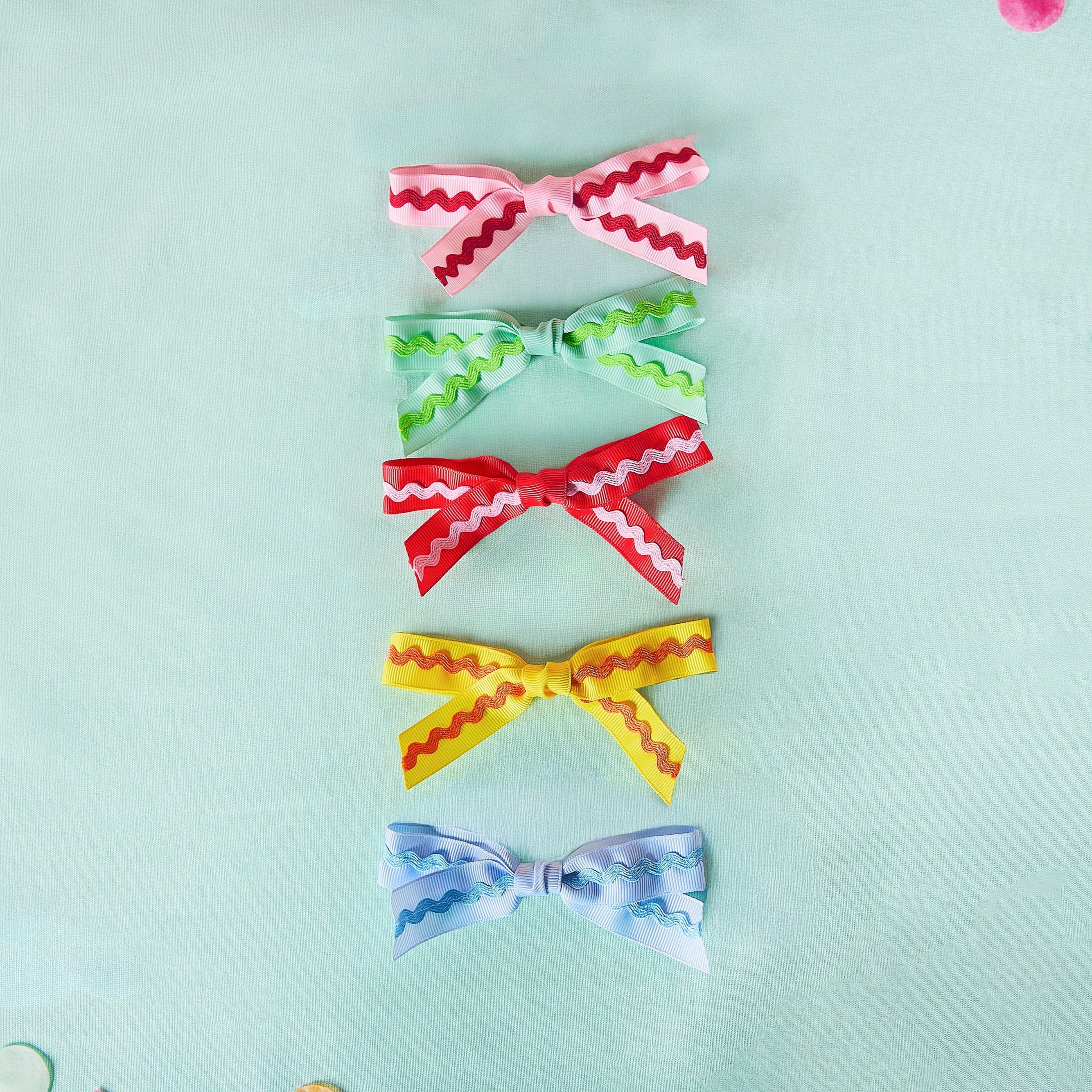Multicolor Ric Rac Clip-on Bow Set (5 Count)