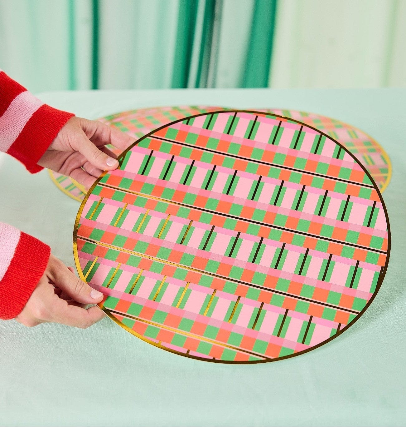 Christmas Plaid Holiday Placemats (10 Count)