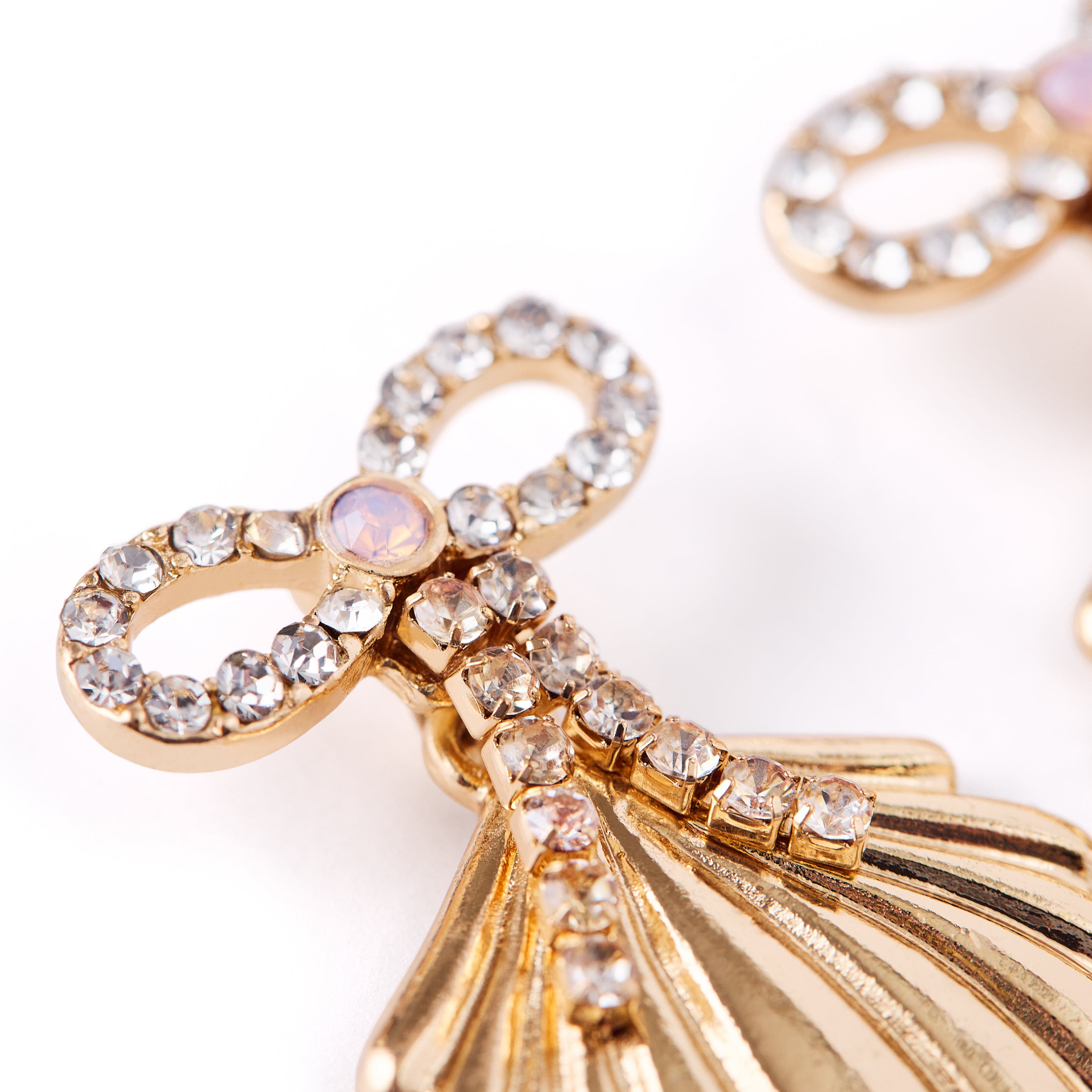 Shell Of A Time Bow Earrings