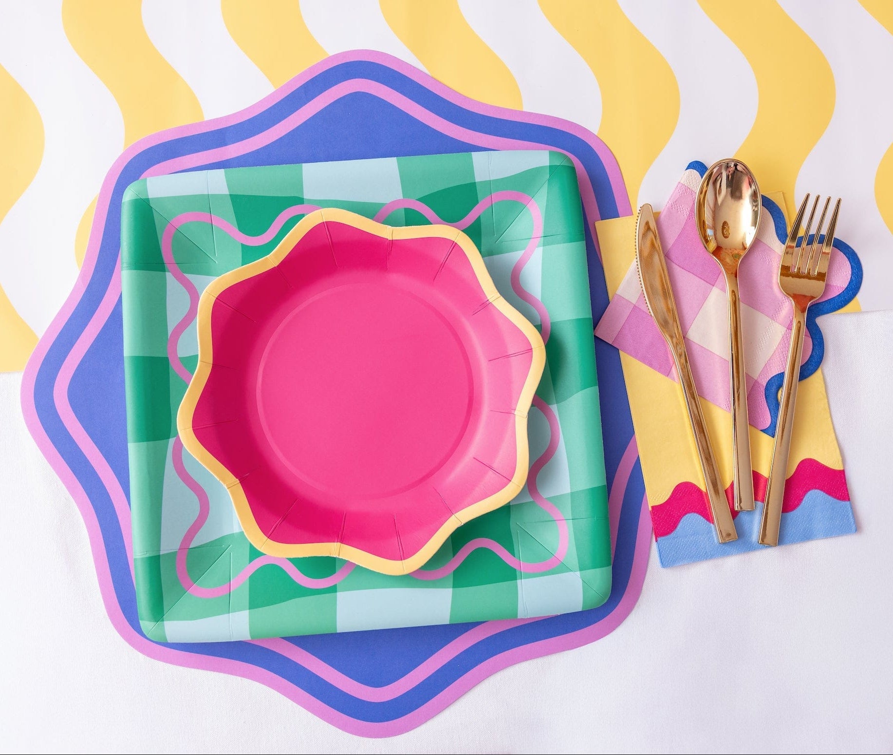 Colowave Gingham Dinner Plates (10 Ct)