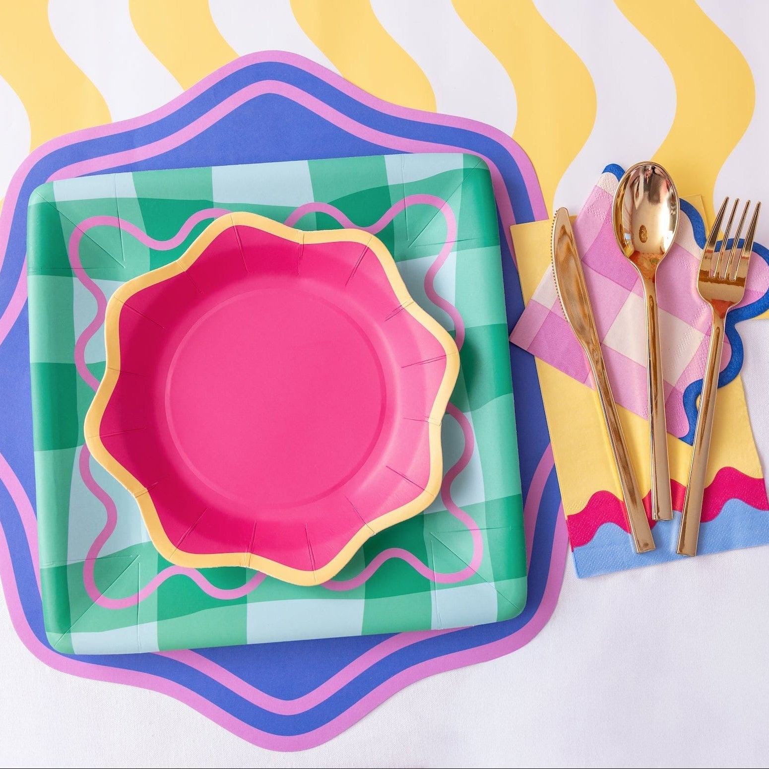 Colowave Gingham Dinner Plates (10 Ct)