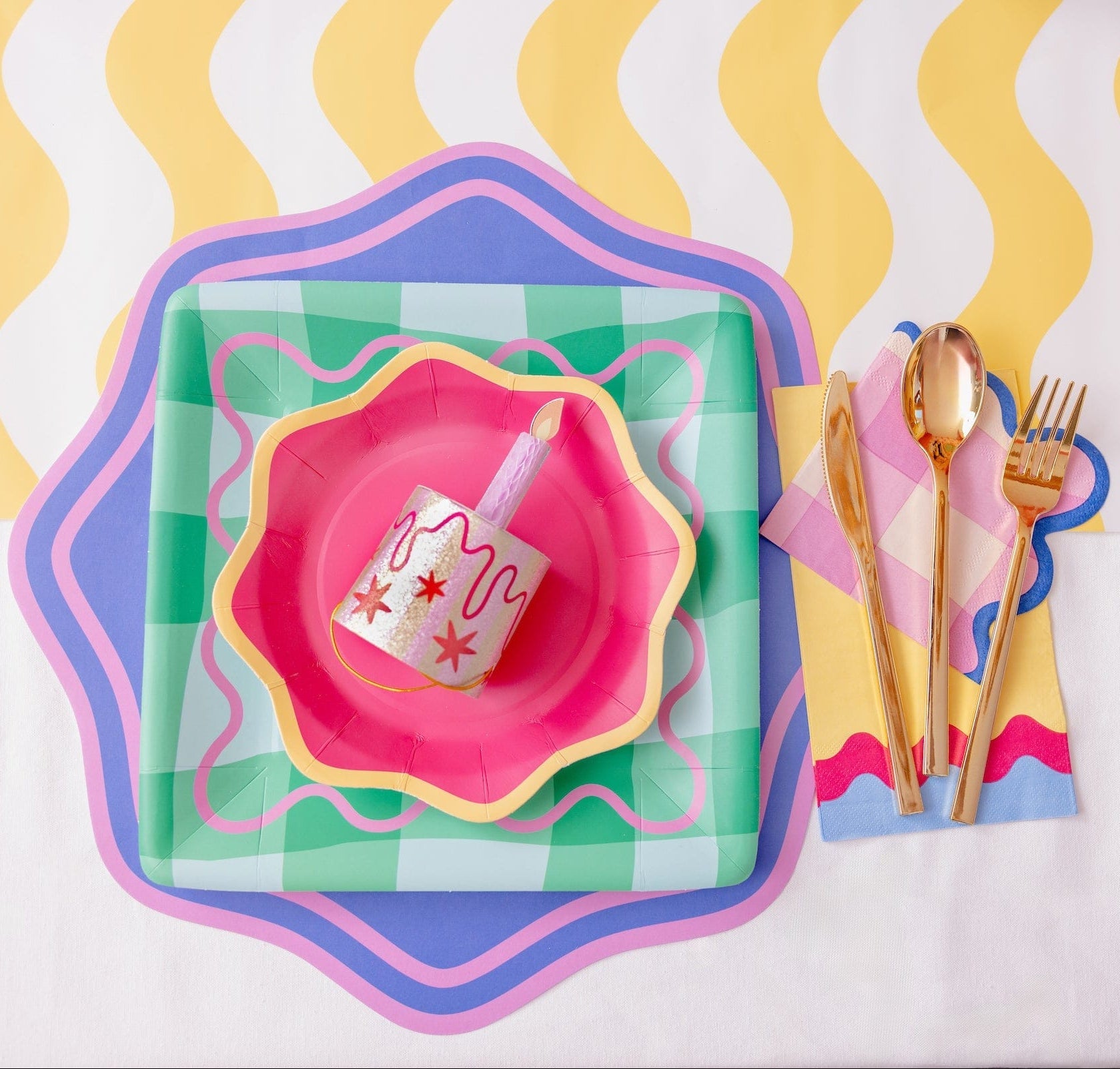 Colorwave Guest Napkins (16 Ct)