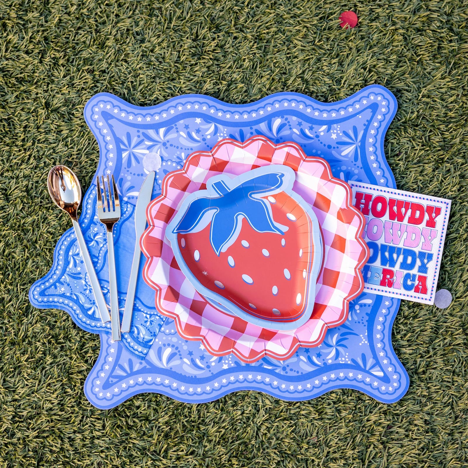 Red, White & Berry Dessert Plate (10 Ct)