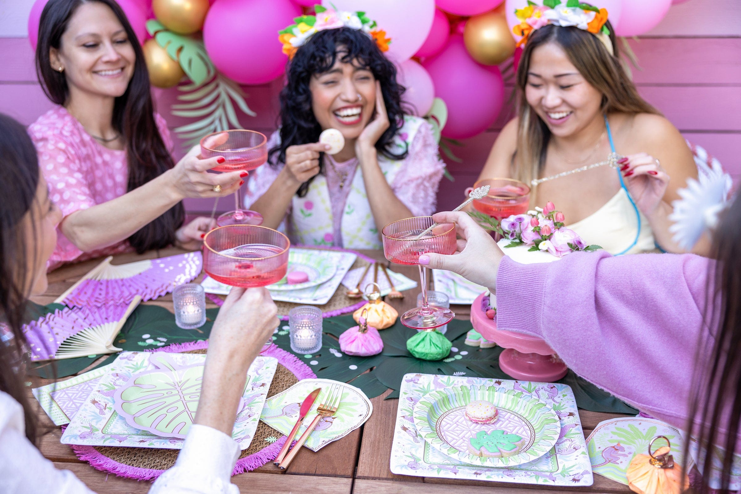 Cabana Club Balloon Garland (94 Ct)