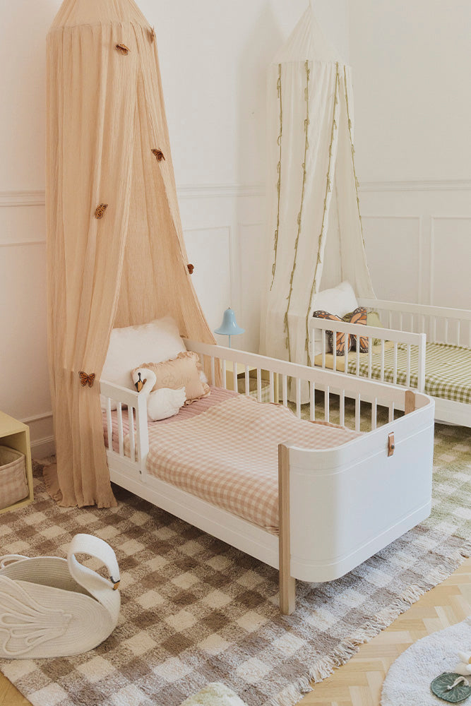 Canopy Crepe Swan Rose