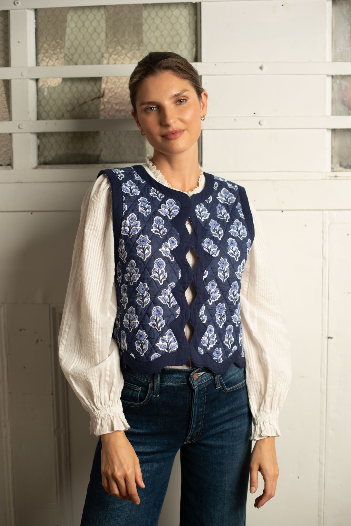 Celeste Vest Navy Floral