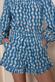 Issy Shorts Blue Zigzag Stripe