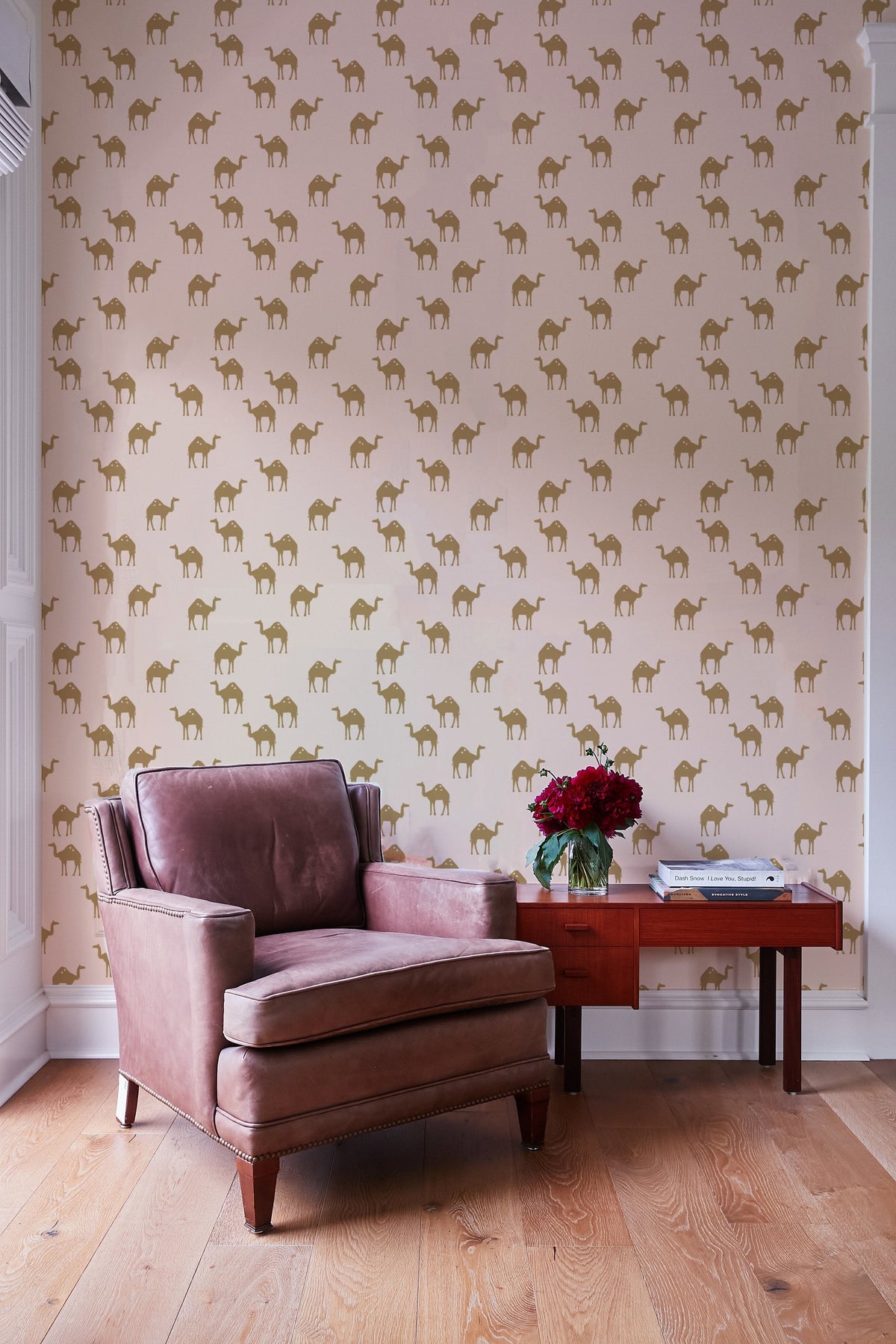 'oasis Camels' Wallpaper By Tea Collection - Peach