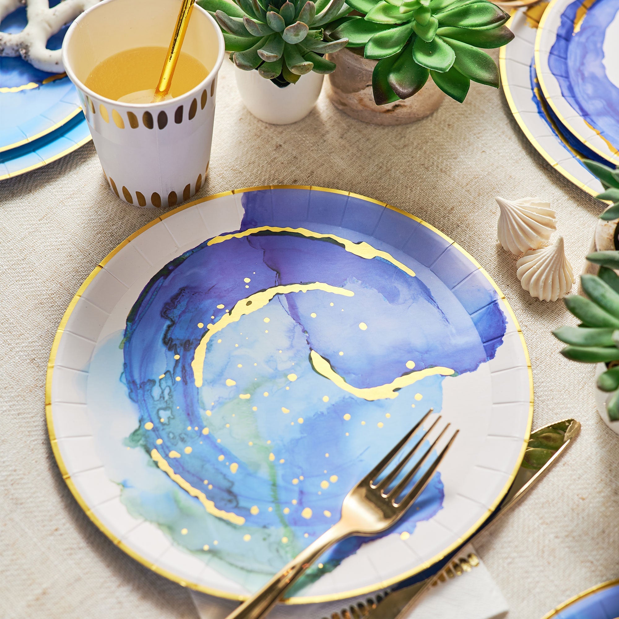 Ocean Watercolor Large Plates (10 Per Pack)