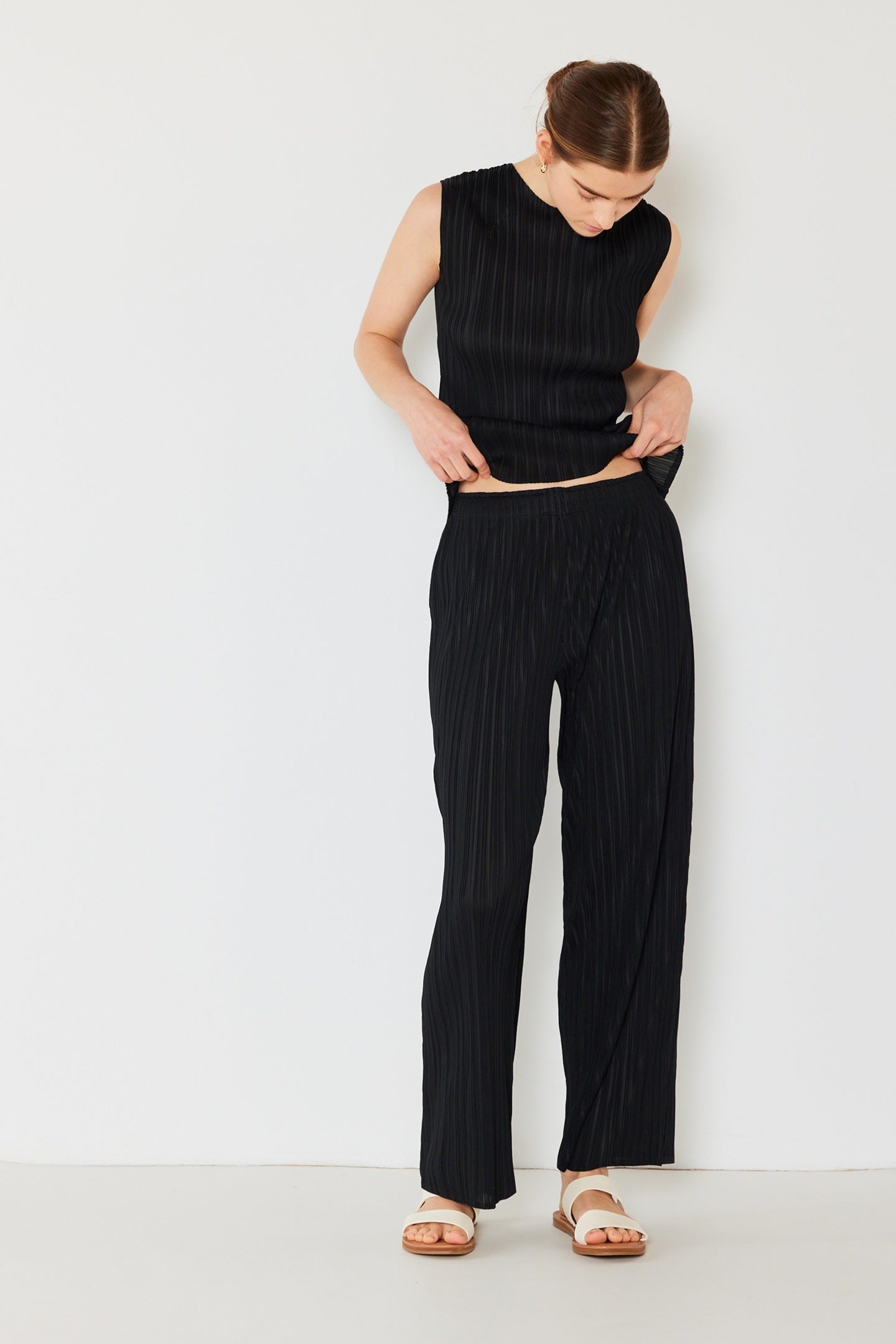 Pleated Classic Straight Long Pants - P01bs_black