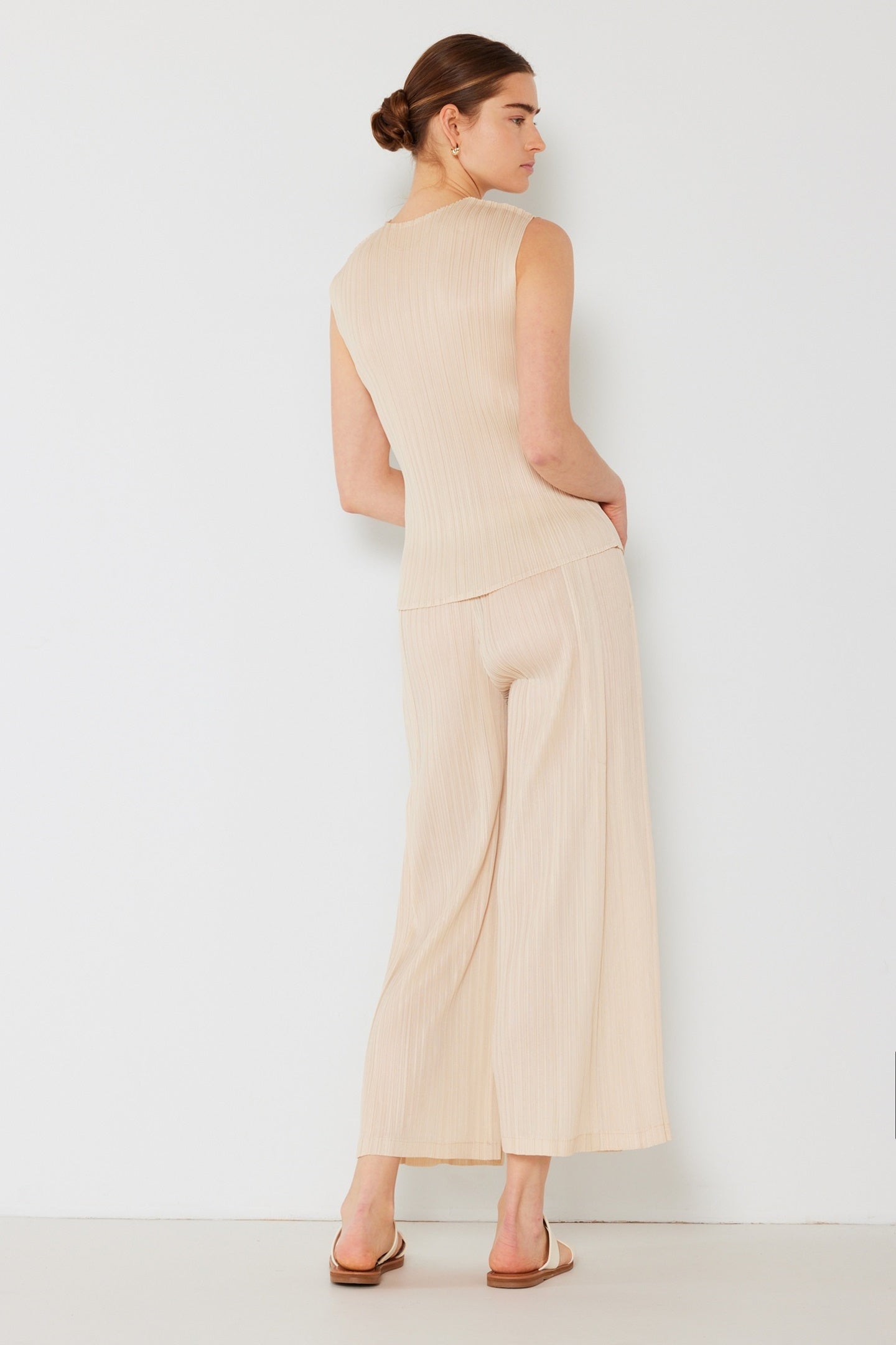 Pleated Wide-leg Cropped Pants W/side Pleat - P03wp_beige
