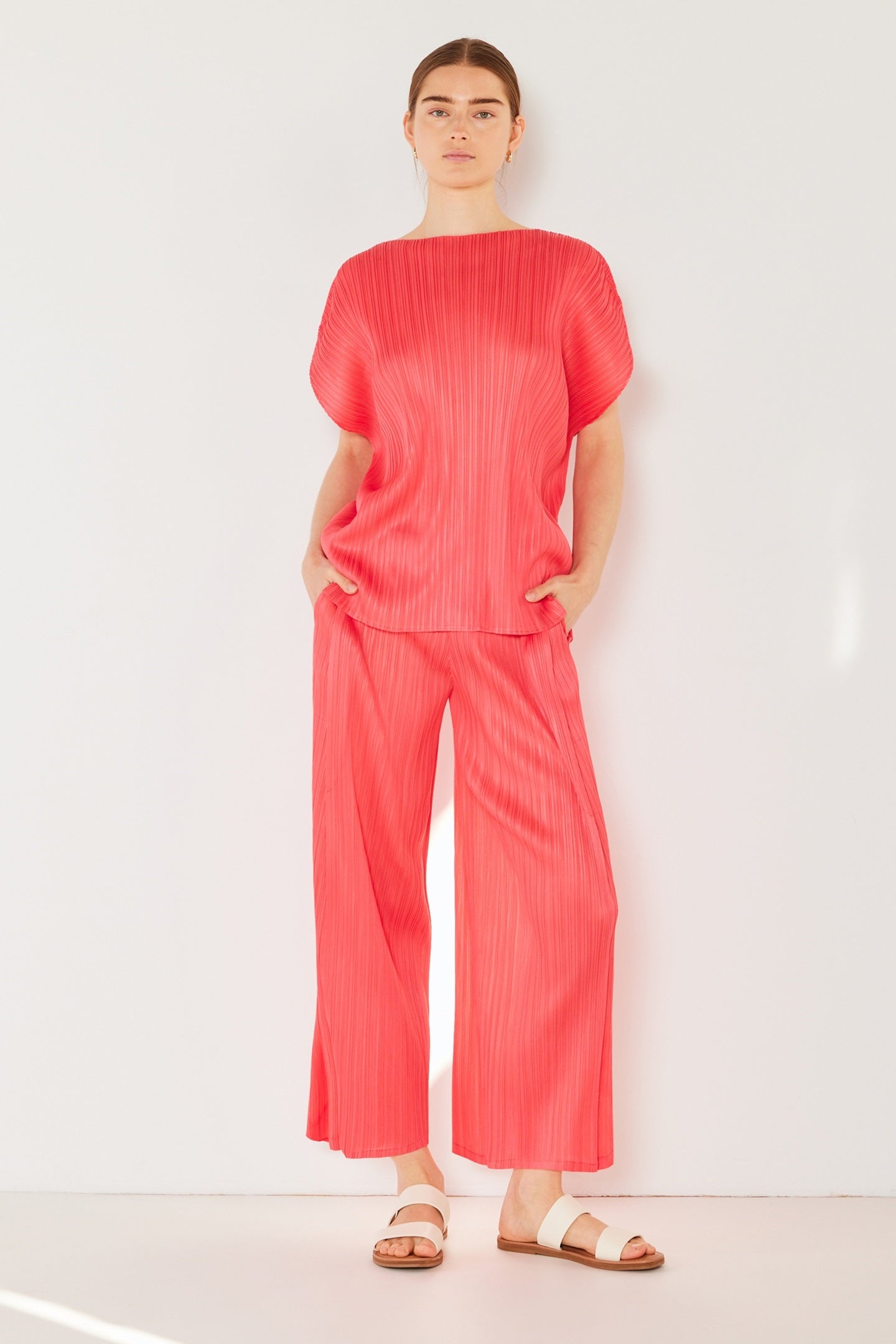 Pleated Wide-leg Cropped Pants W/side Pleat - P03wp_rubine Red
