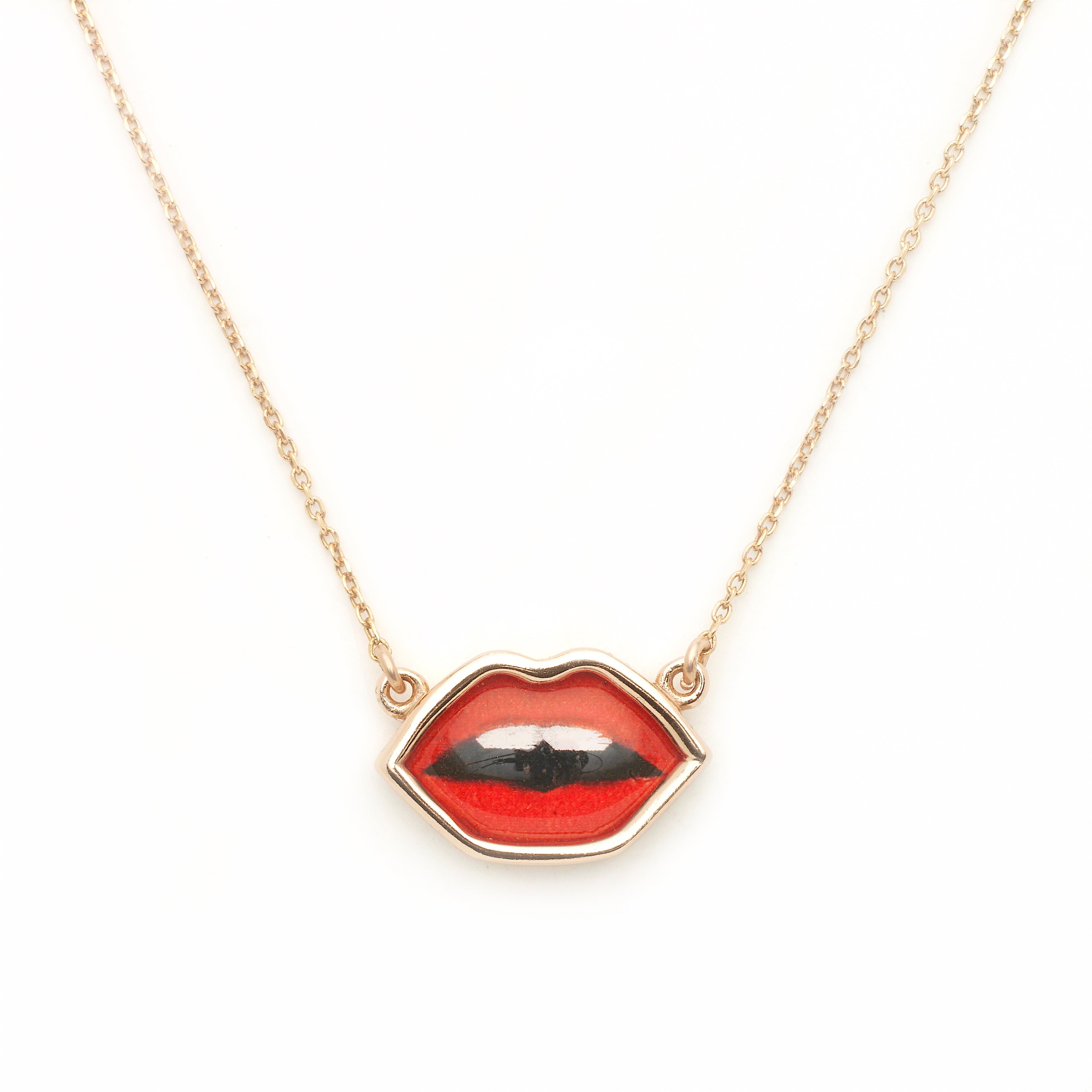 Kiss Necklace