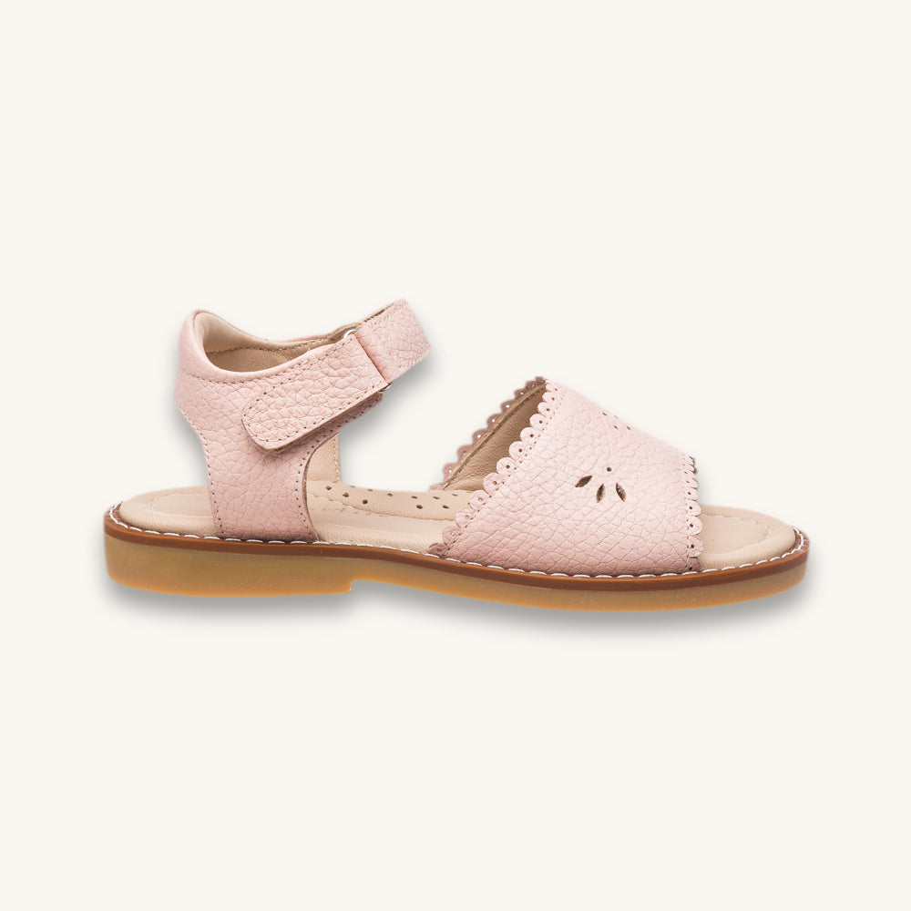 Classic Sandal With Scallop Pink