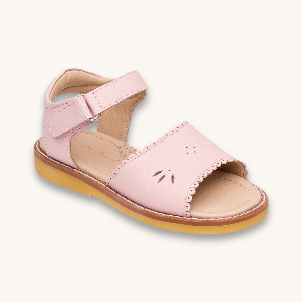 Classic Sandal With Scallop Pink