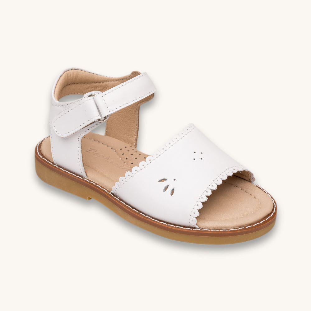Classic Sandal With Scallop White