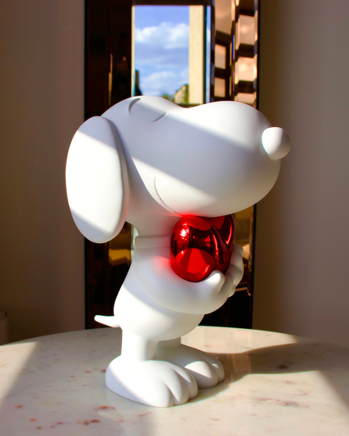 Snoopy Heart White & Red Heart 11in
