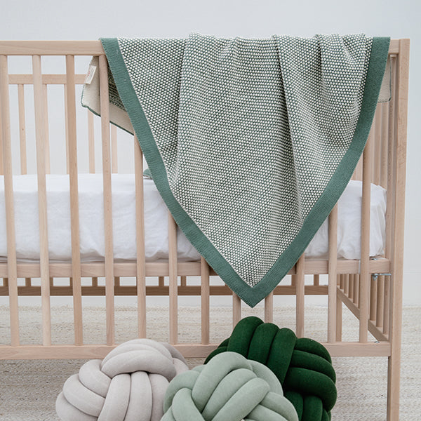 Elegant Organic Cotton Baby Blanket And Bonnet Set