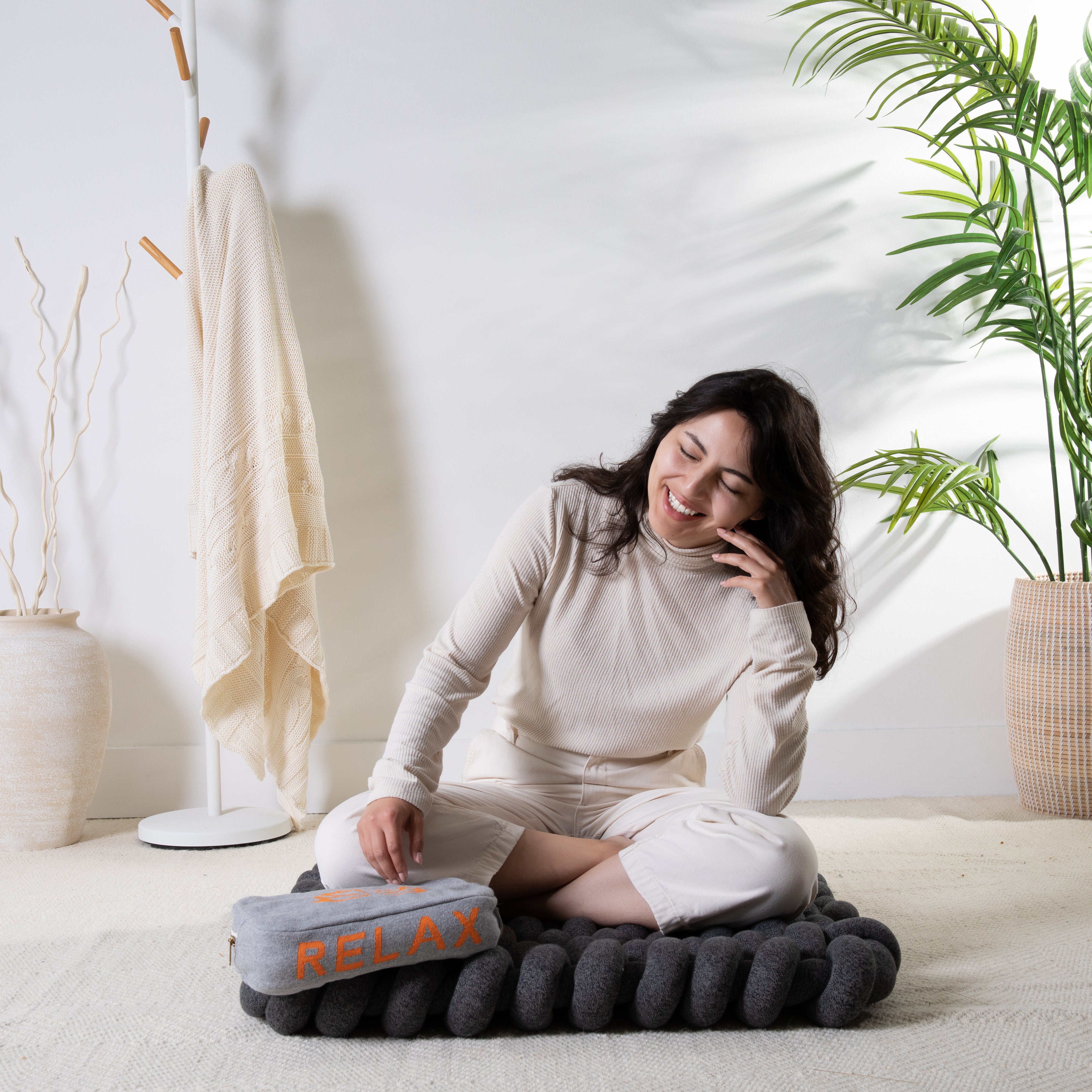 Knotted Floor Cushion - Ebony